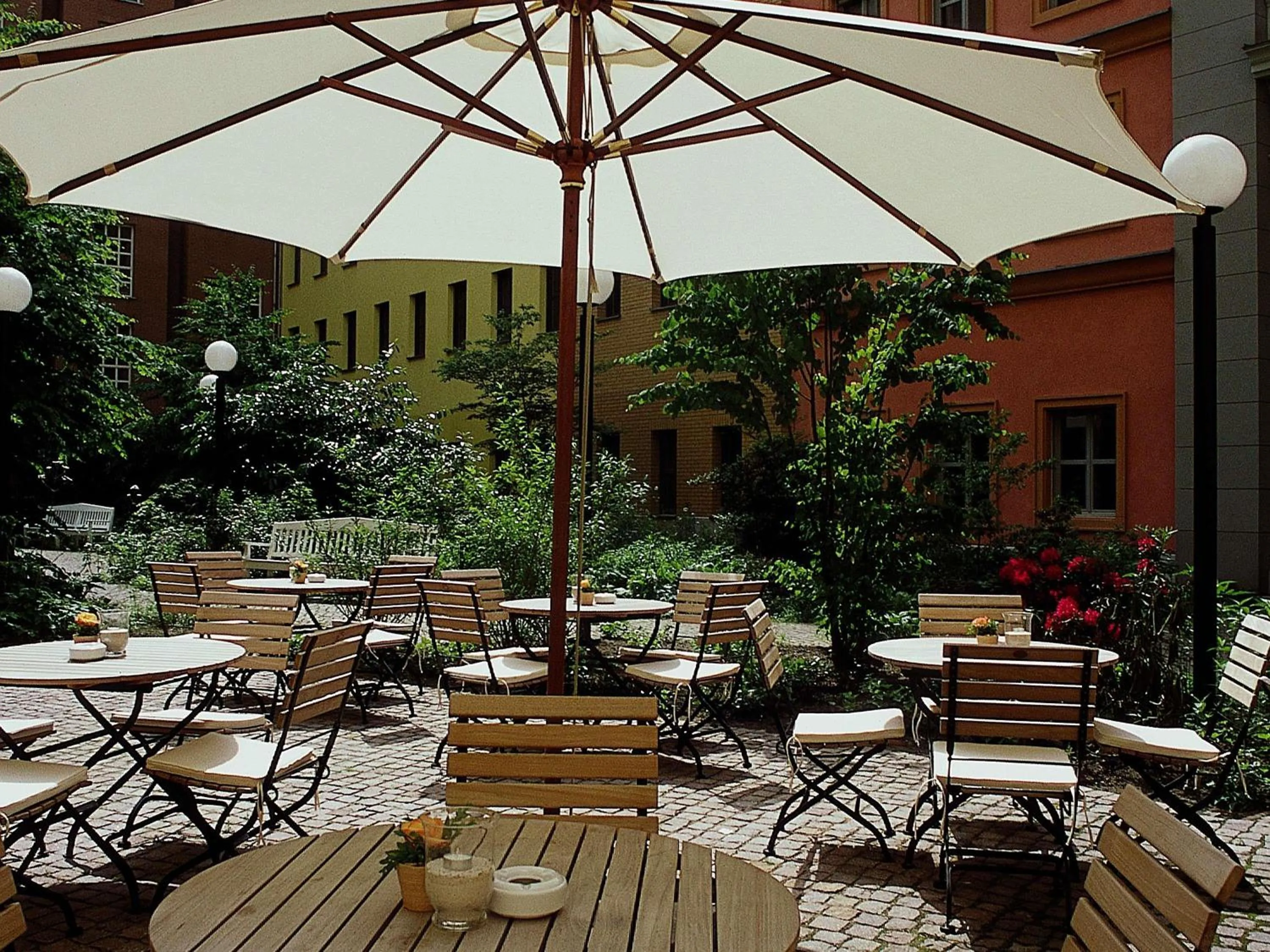 Property building in Mercure Hotel & Residenz Berlin Checkpoint Charlie