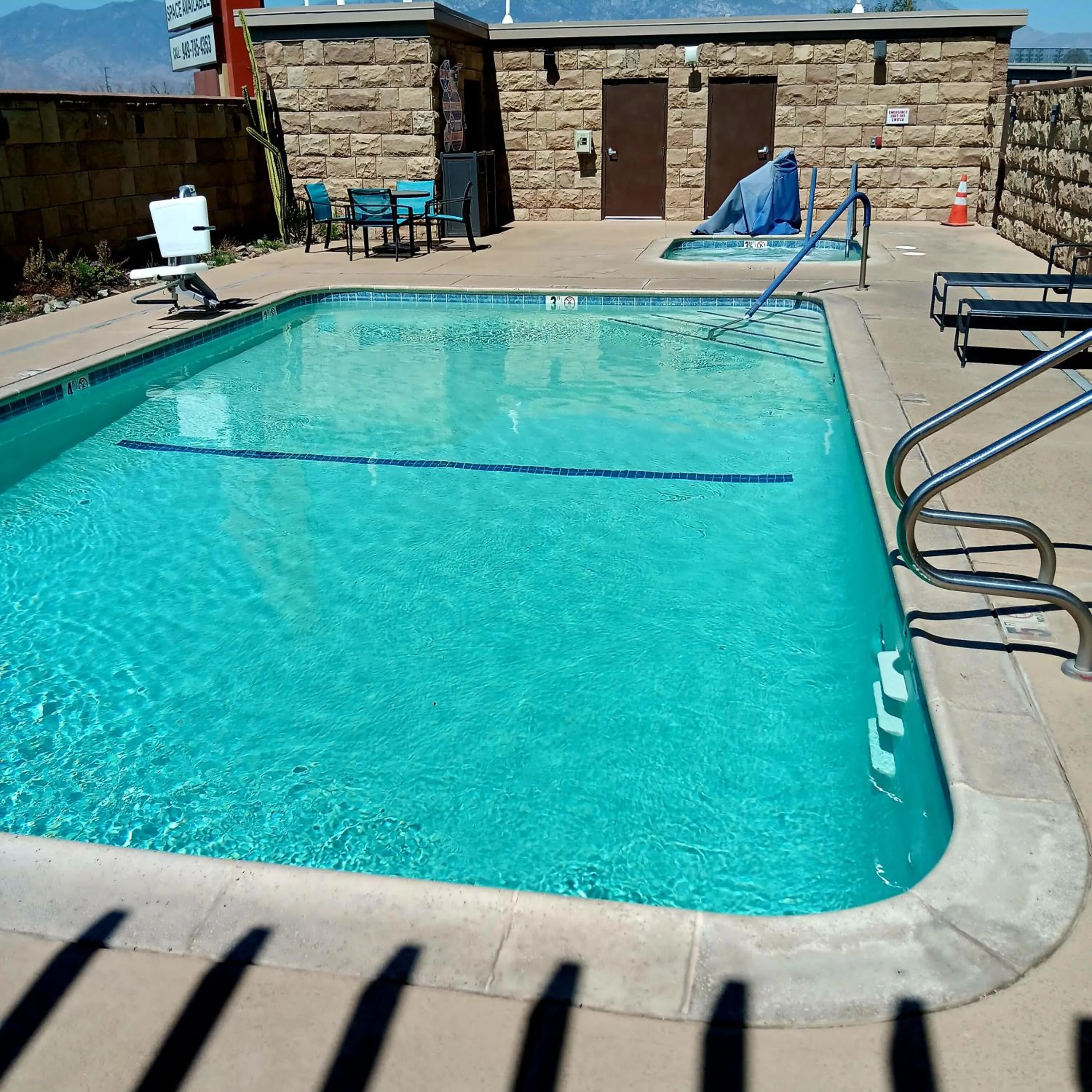 Swimming pool in Best Western Plus Coachella Valley Inn & Suites