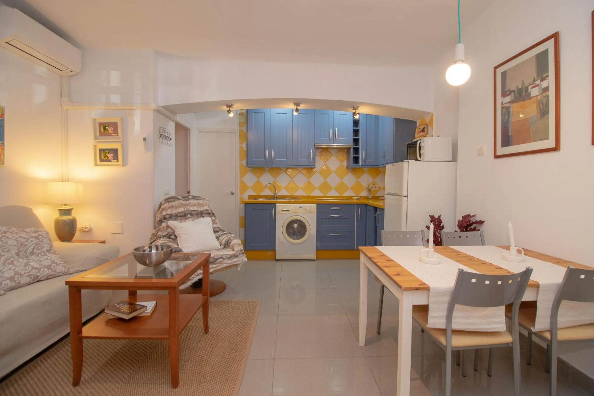 Kitchen or kitchenette in C52 - Seaside 2 Bedrooms By the Center