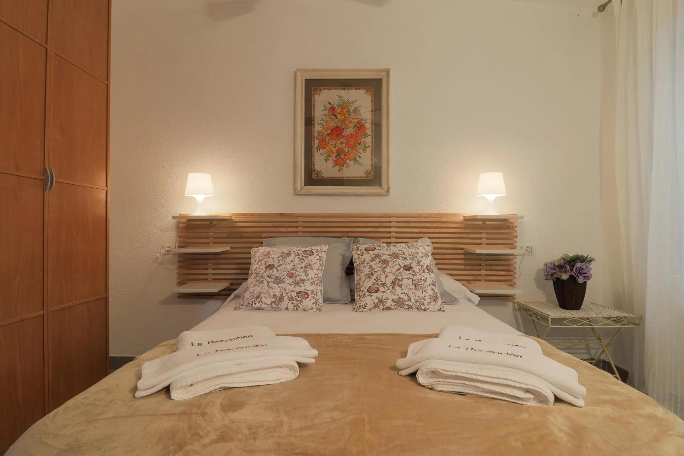 Bedroom, Bed in C52 - Seaside 2 Bedrooms By the Center