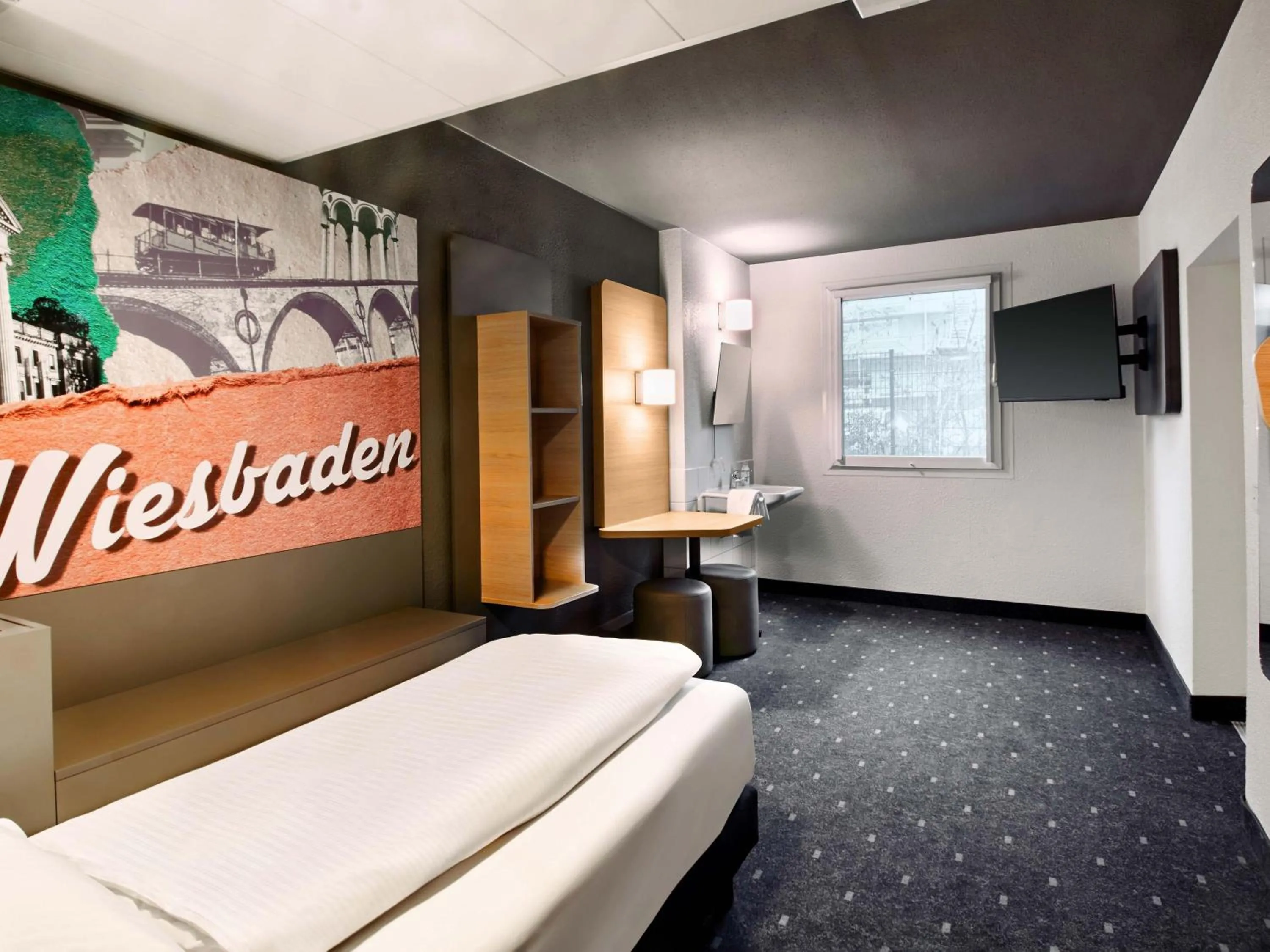 Photo of the whole room, Bed in B&B HOTEL Wiesbaden-Ost