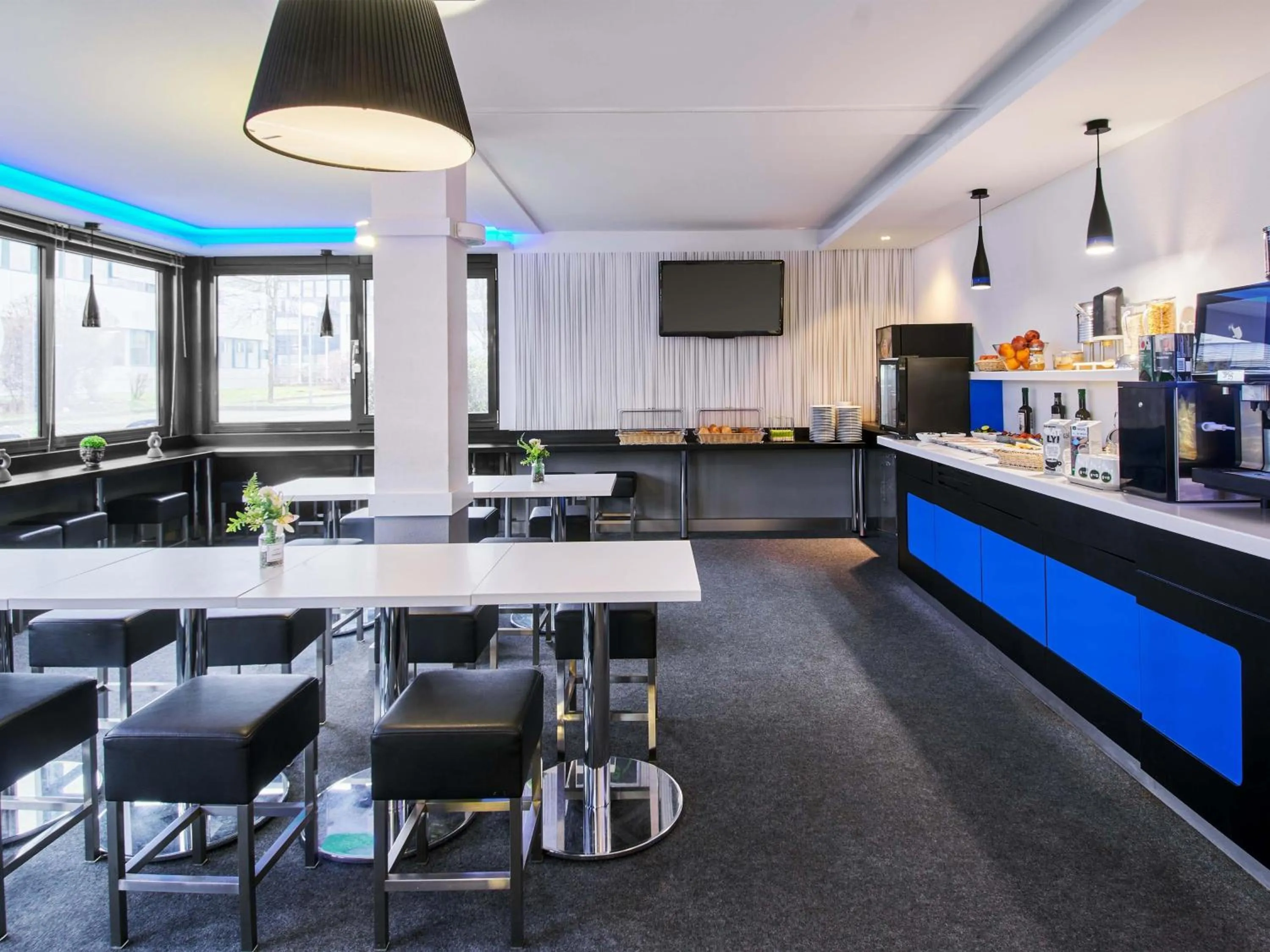 Meeting/conference room in B&B HOTEL Wiesbaden-Ost