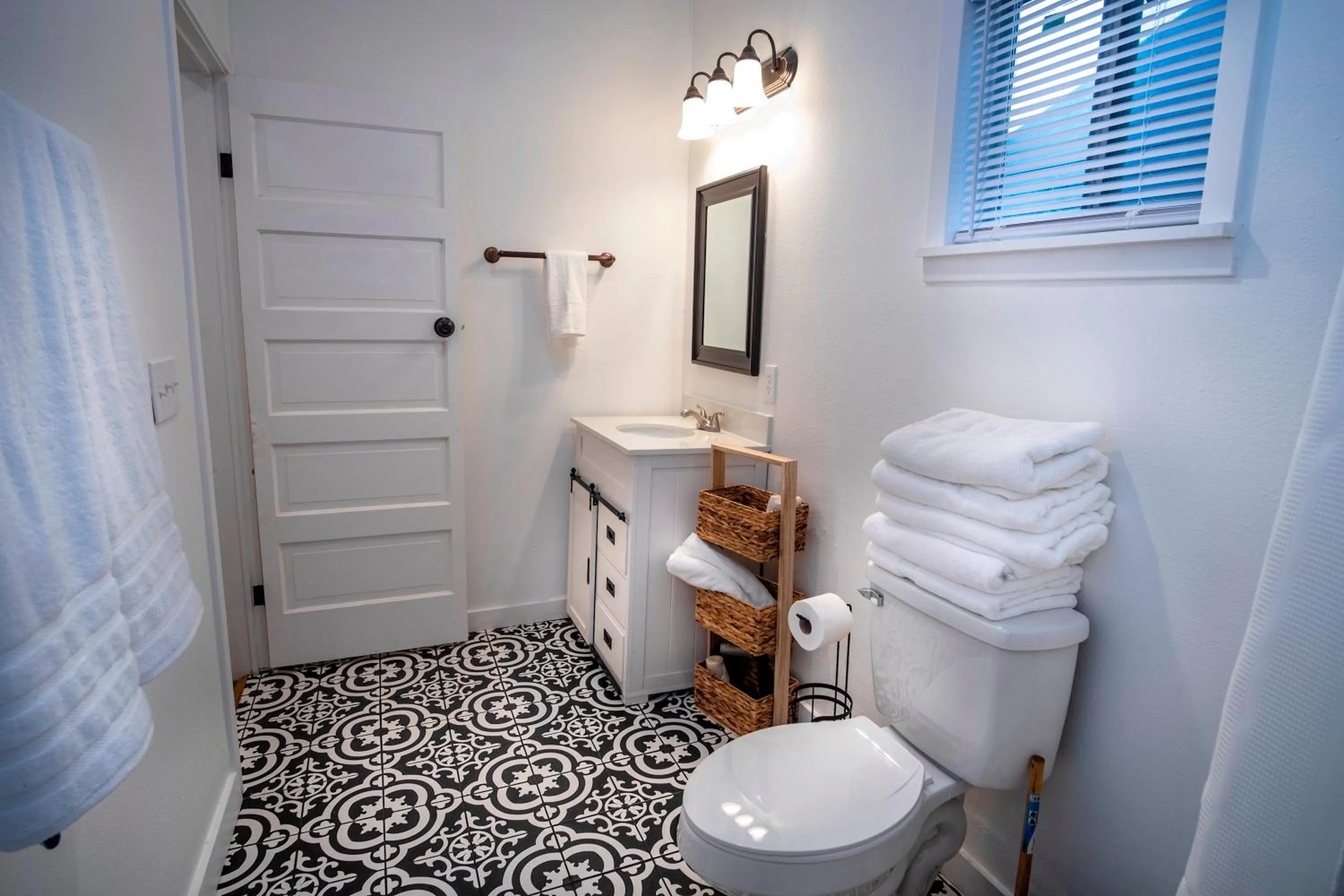 Toilet in Downtown View Cozy 2BR1BA Home Sleeps 8