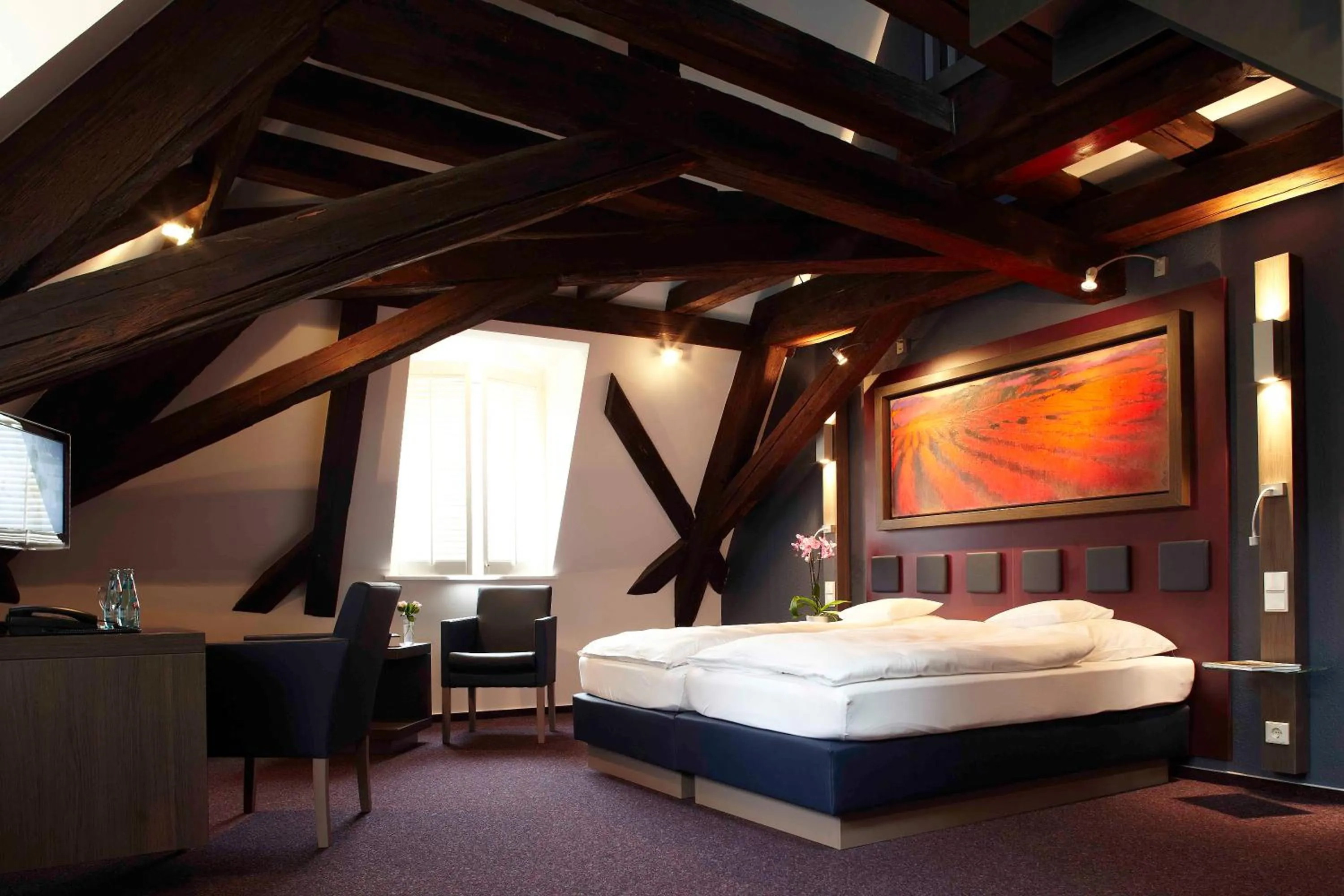 Photo of the whole room, Bed in Hotel und Weinhaus Zum Krug