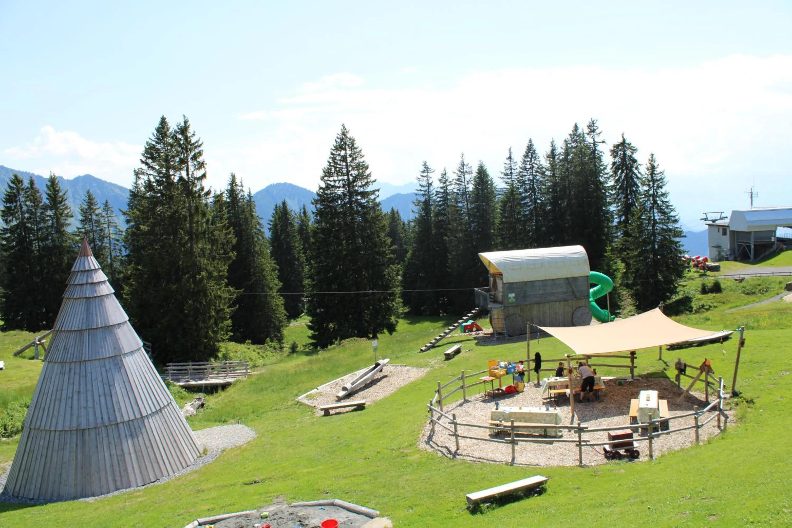 Activities in JUFA Hotel Laterns - Klangholzhus