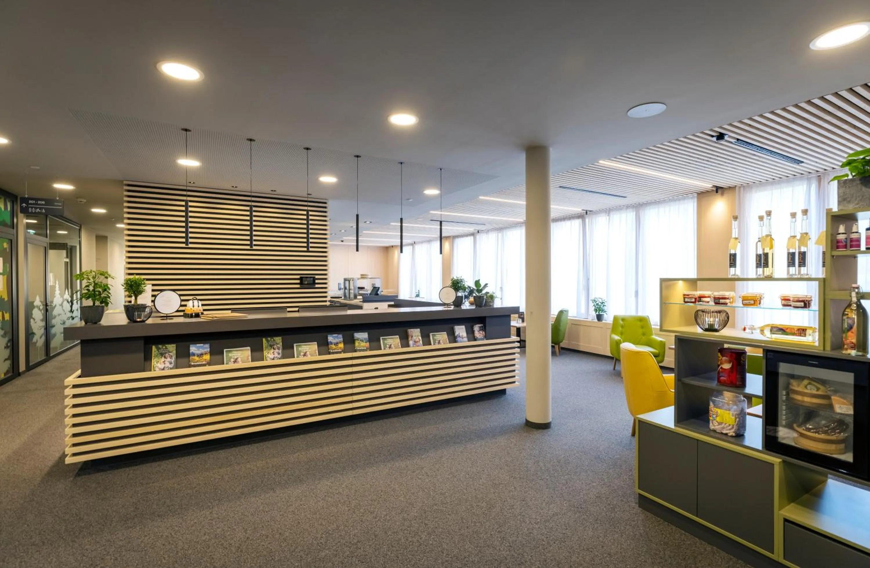 Lobby or reception in JUFA Hotel Laterns - Klangholzhus