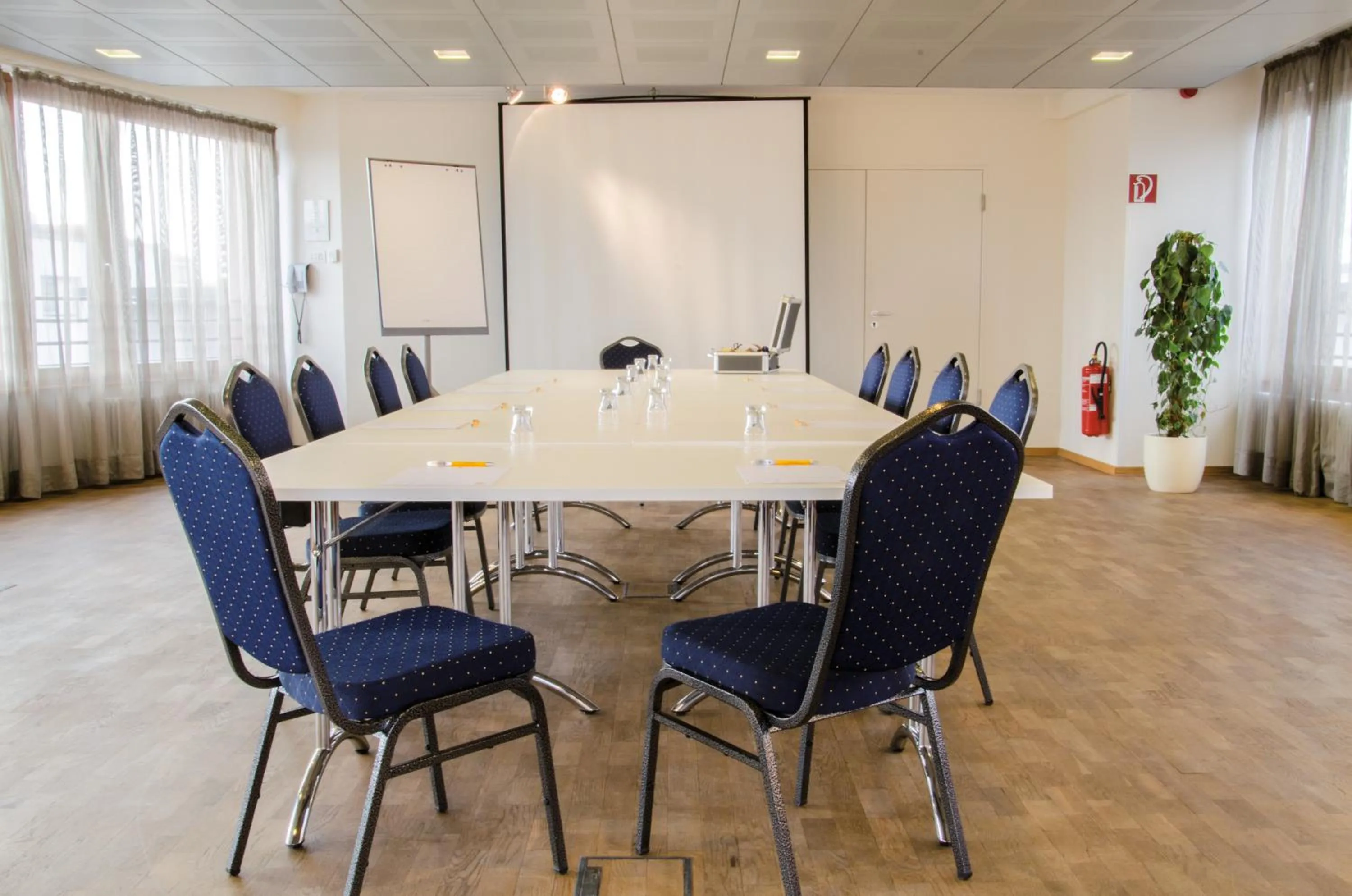 Restaurant/places to eat in Hotel Begardenhof