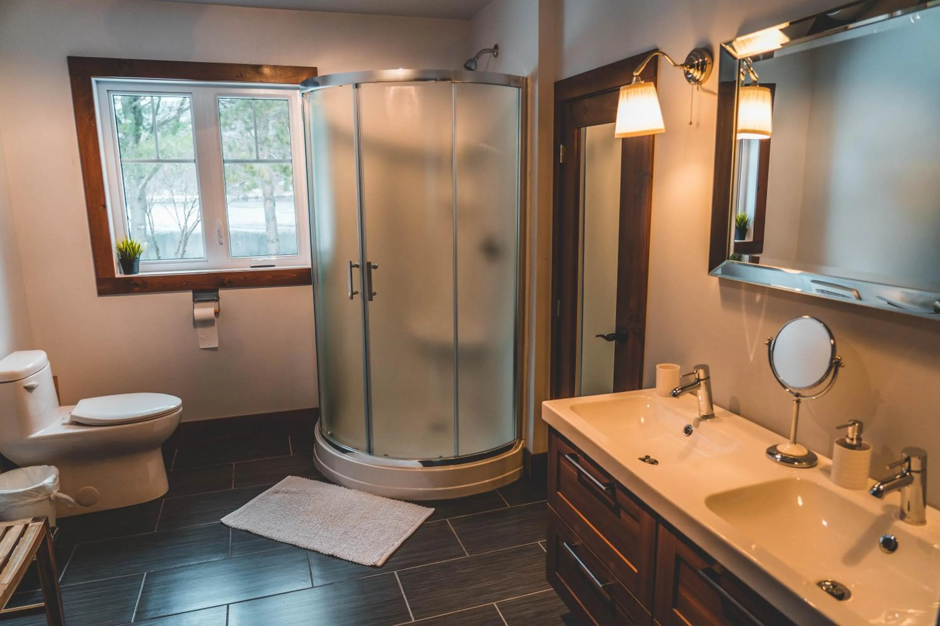 Shower in Le 2800 du Parc