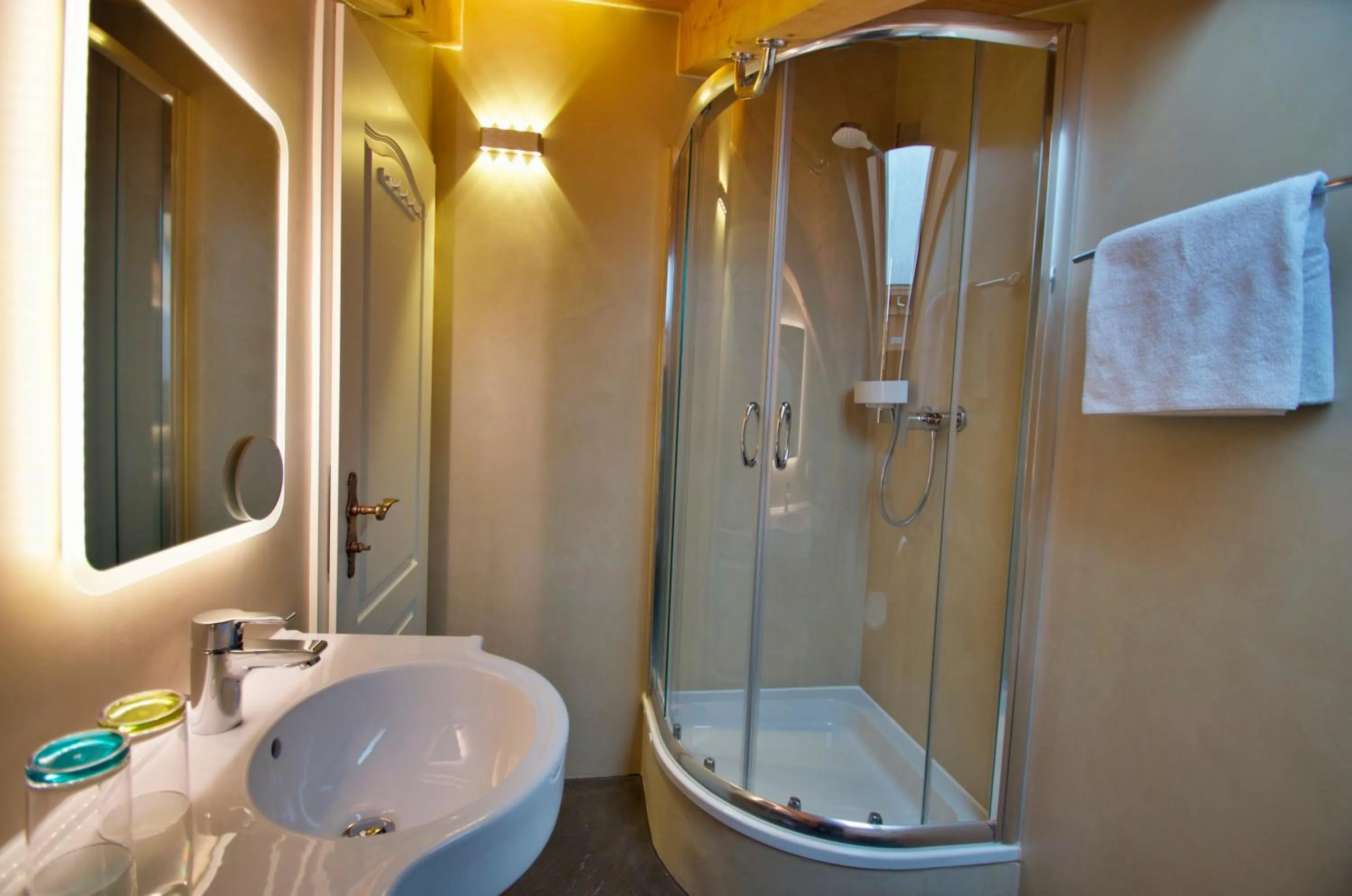 Bathroom in Hotel Ferienhaus Fux