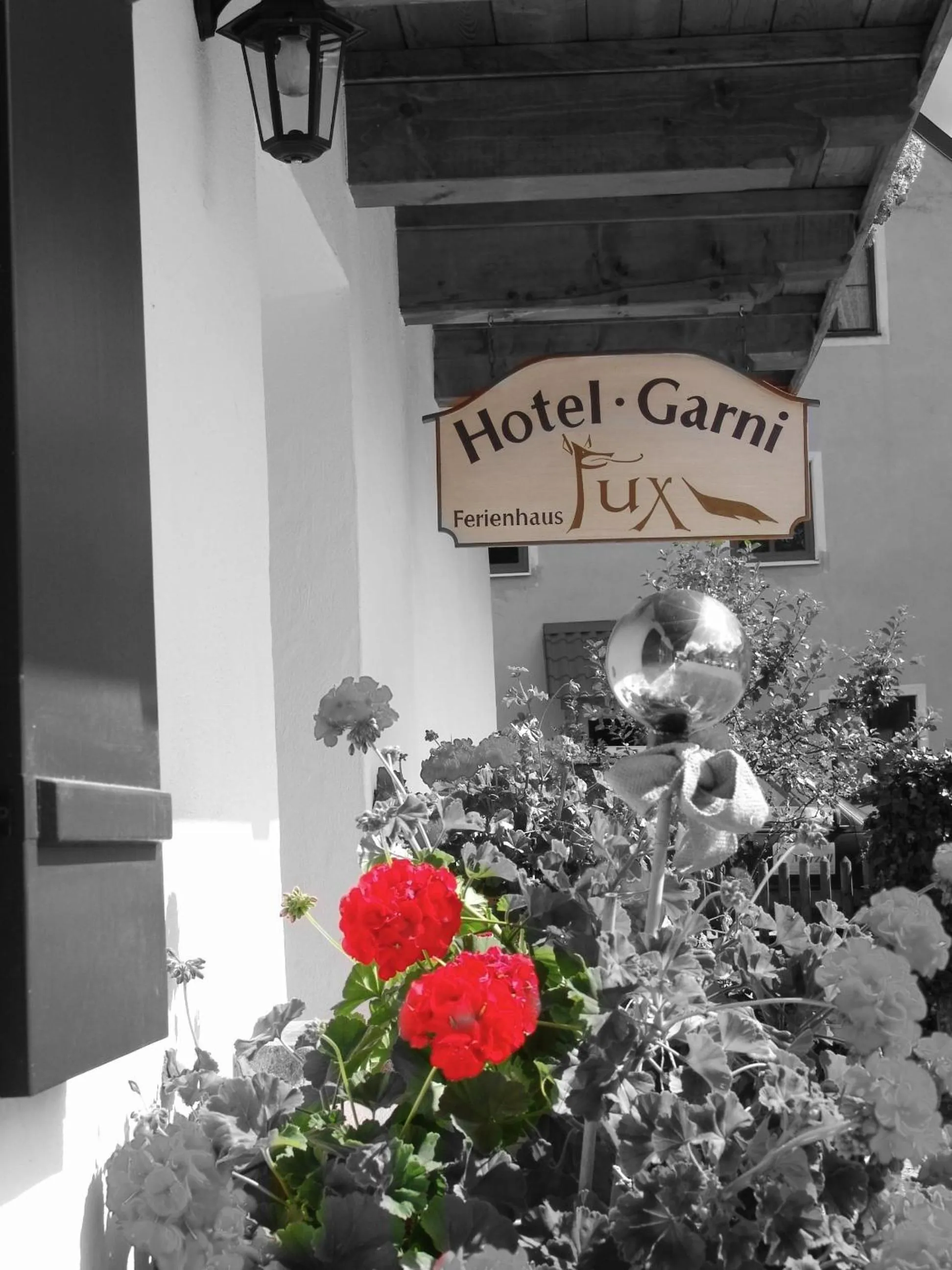 Facade/entrance in Hotel Ferienhaus Fux