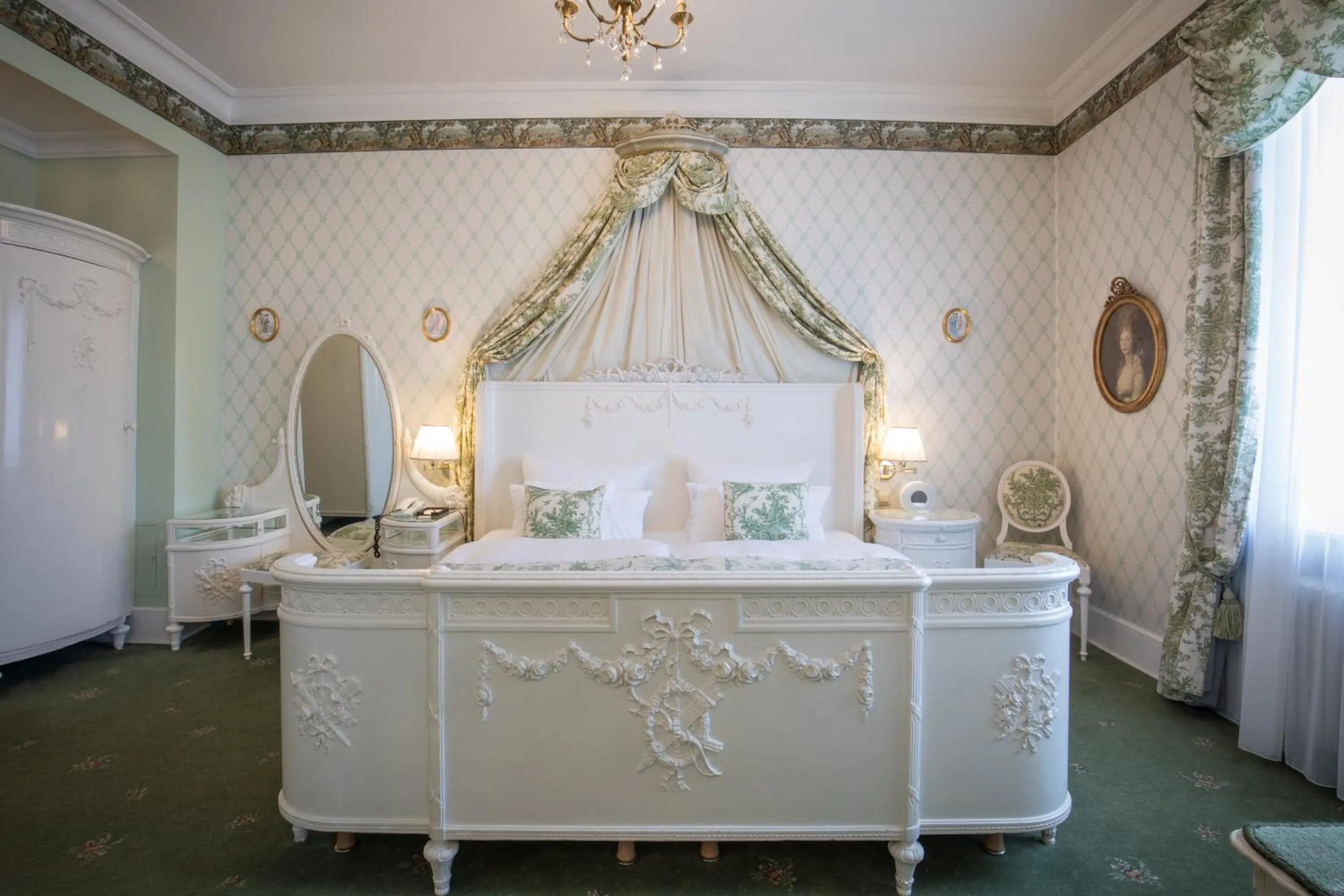 Bed in Hotel Der Kleine Prinz