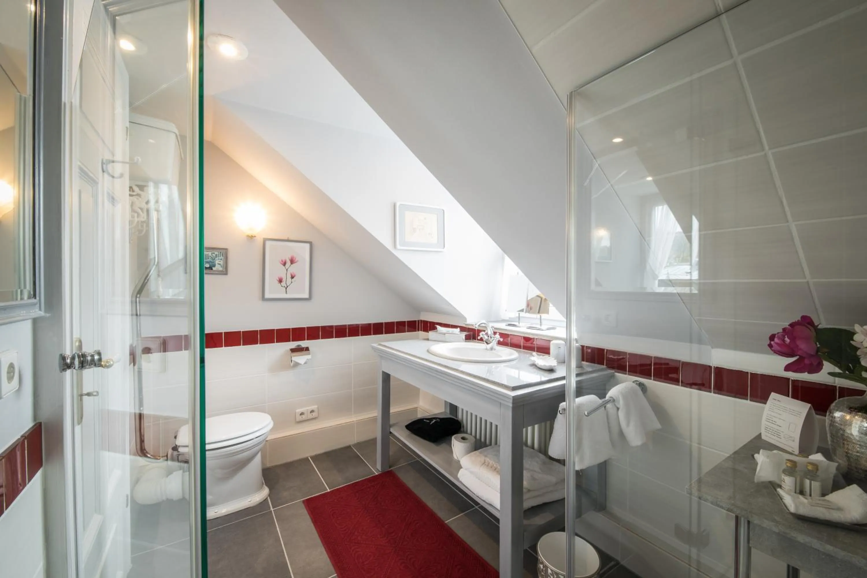 Toilet in Hotel Der Kleine Prinz