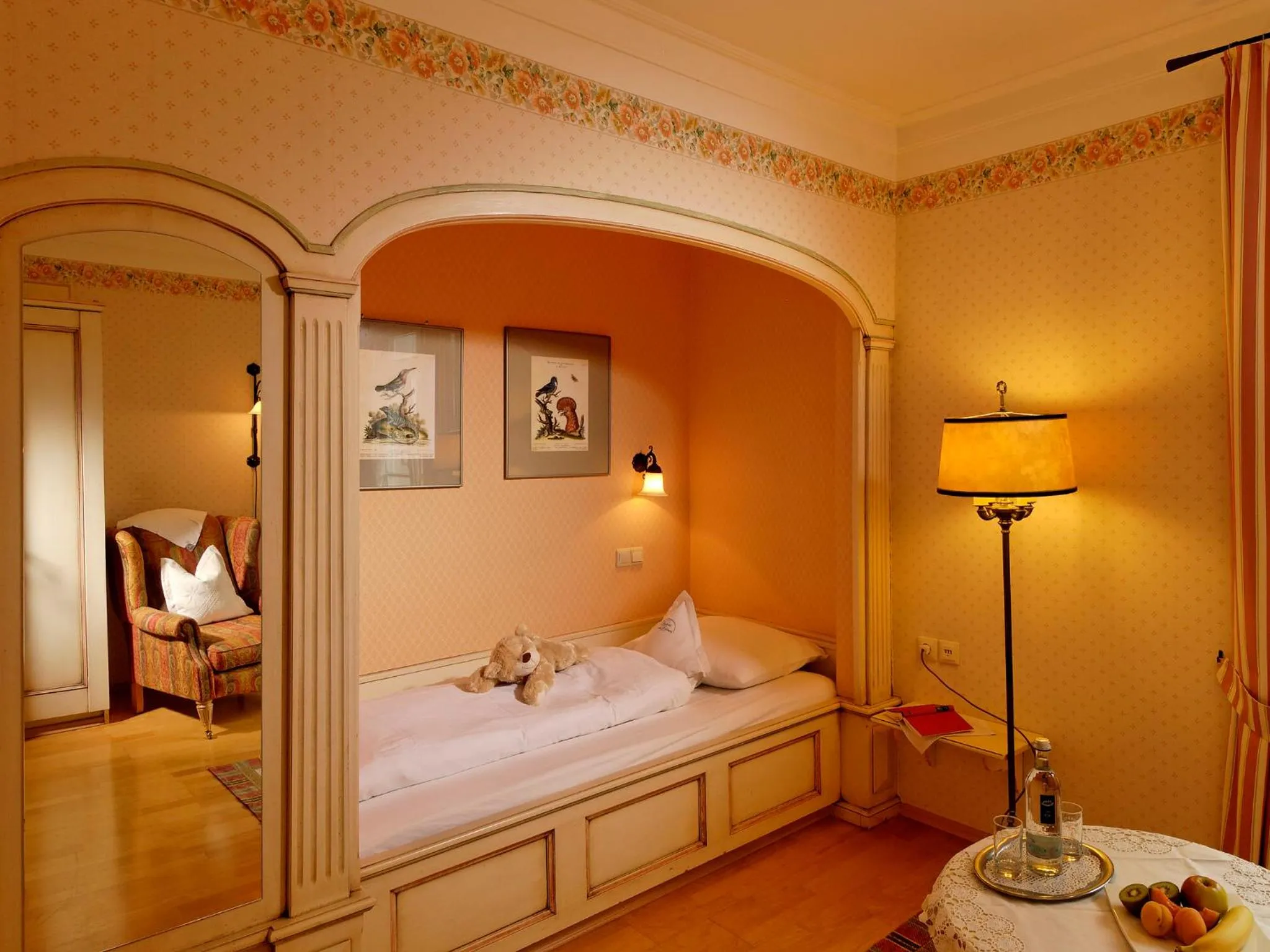 Decorative detail, Bed in Landhotel Zum Bären