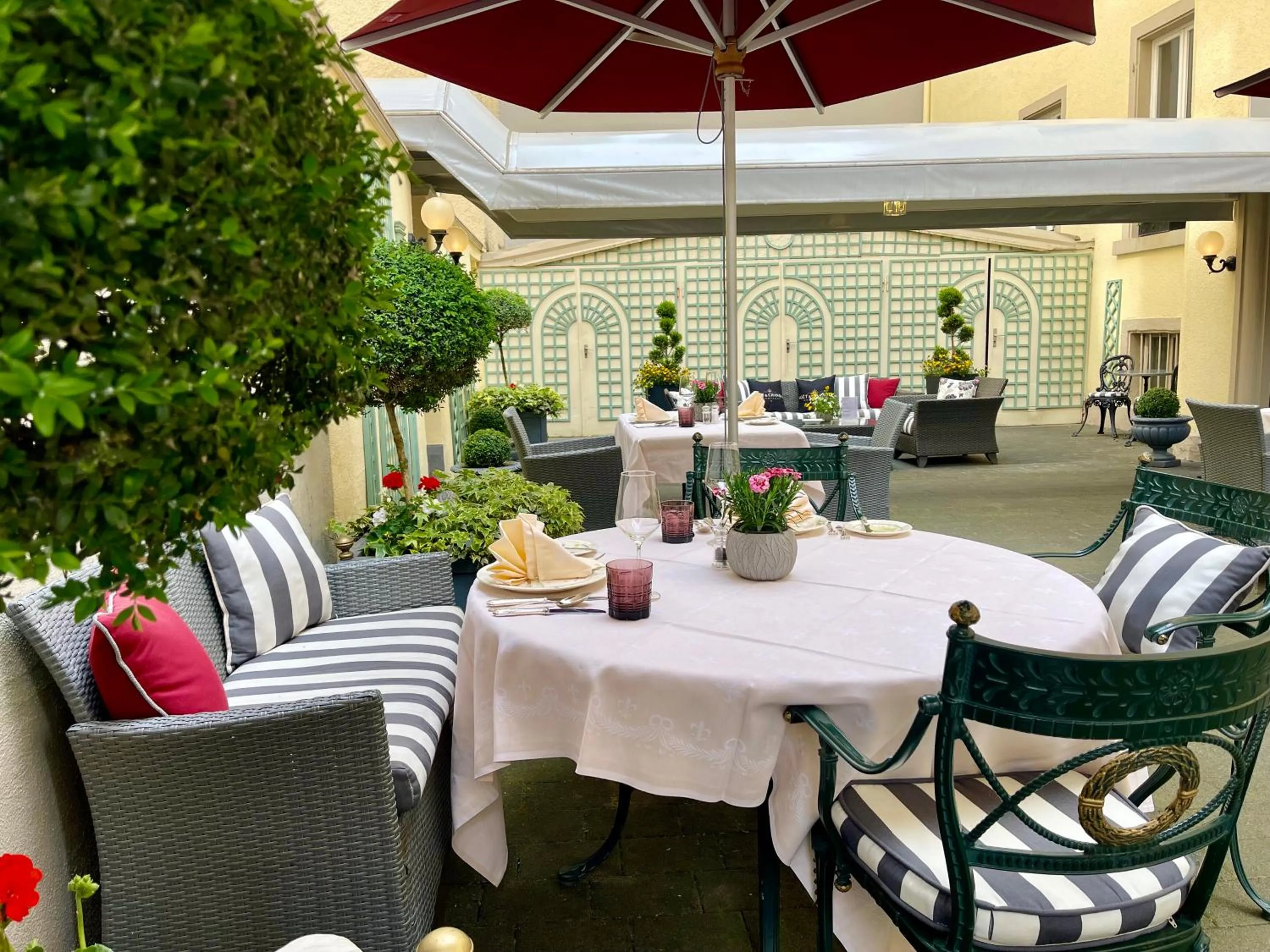 Patio in Hotel Belle Epoque