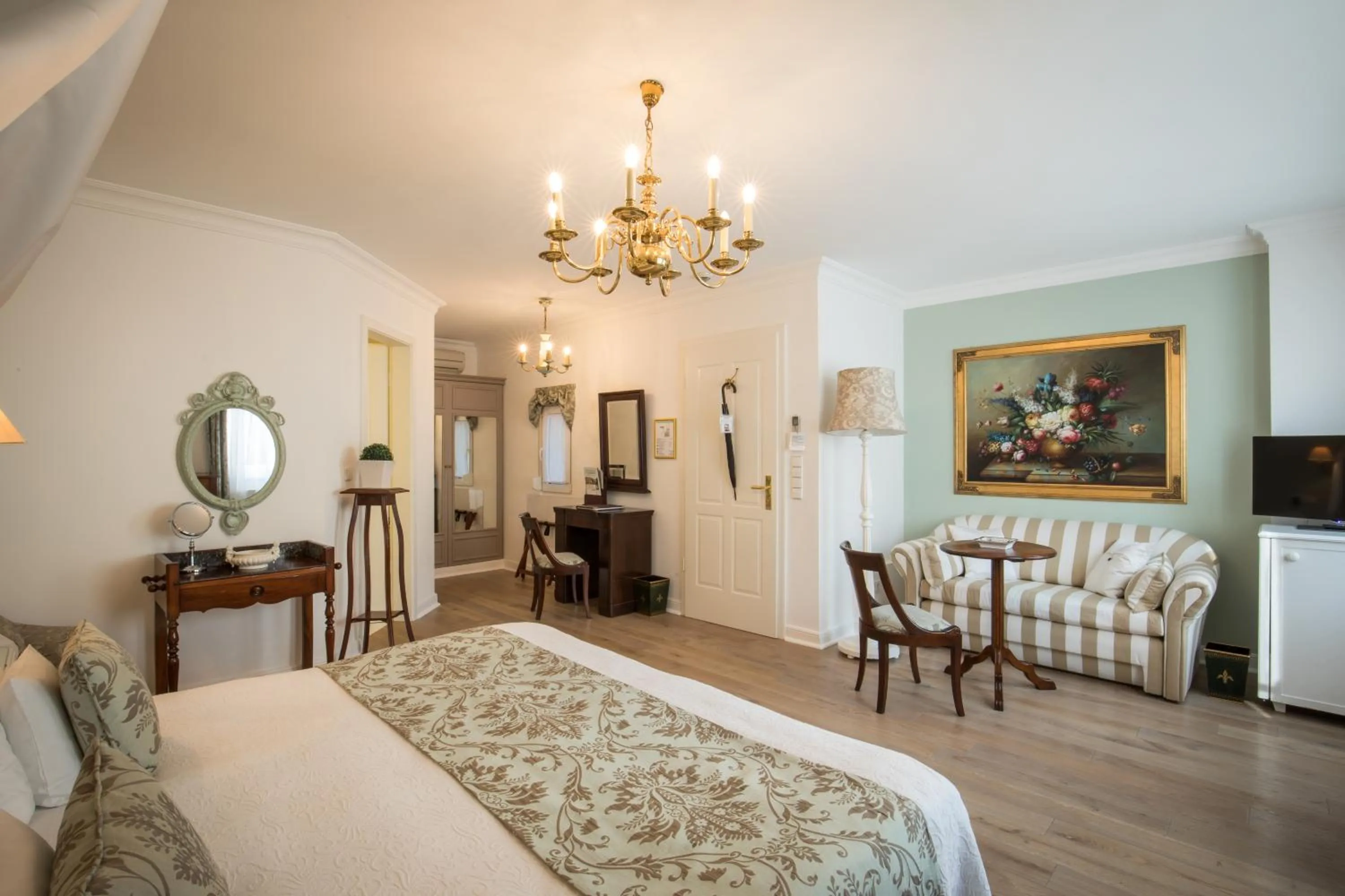 Bed in Hotel Belle Epoque