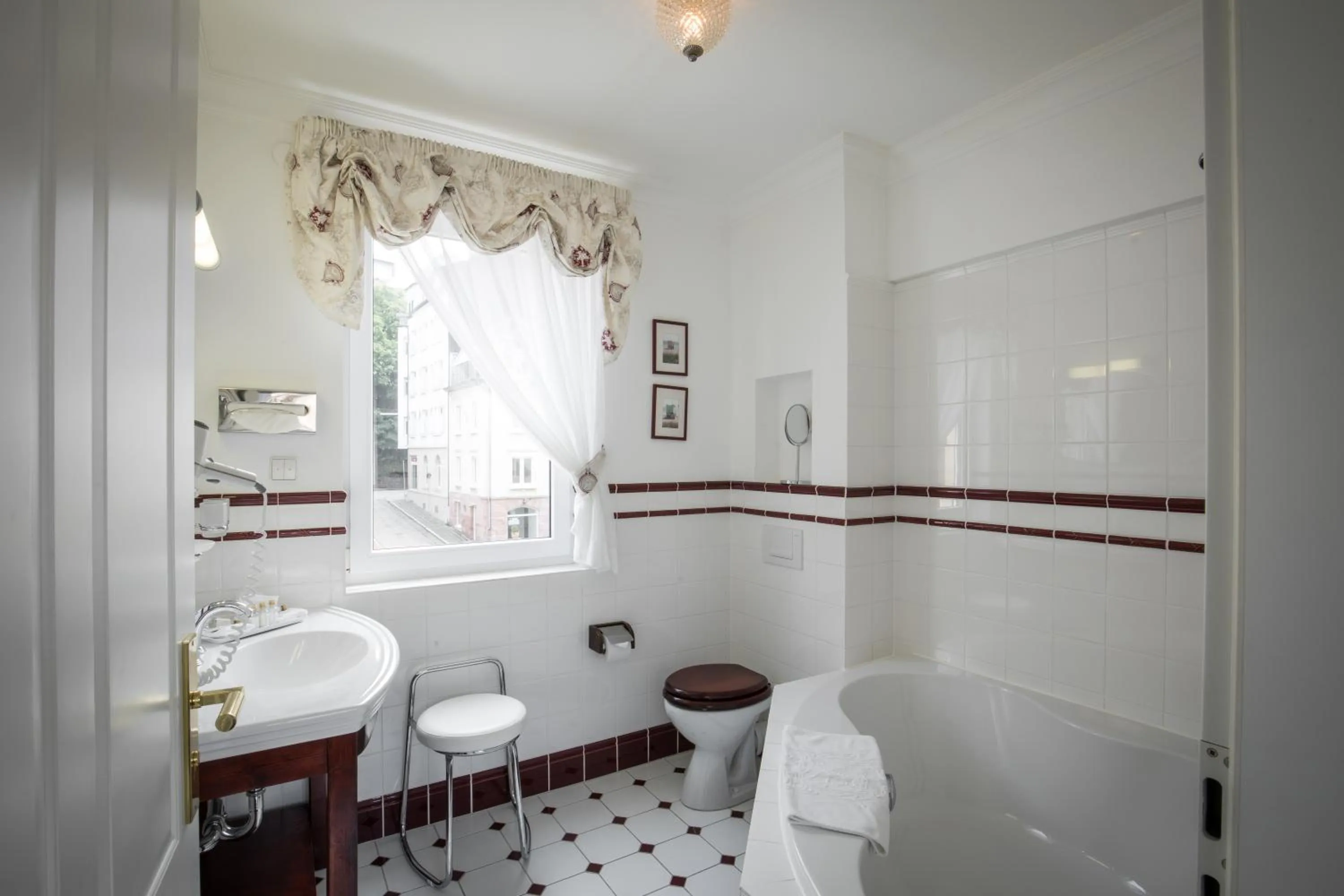 Bathroom in Hotel Belle Epoque