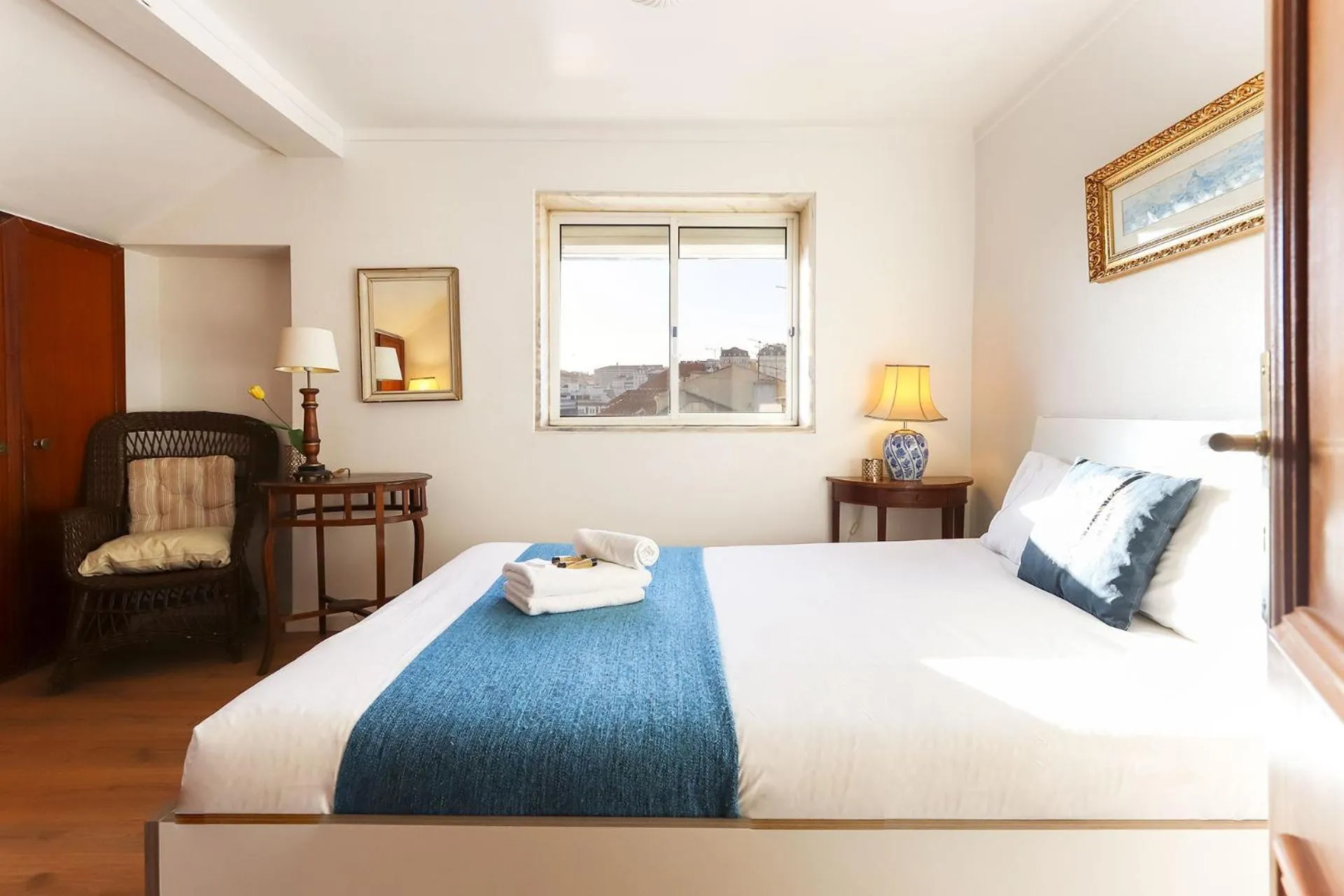 Other, Bed in Downtown Experience by Homing