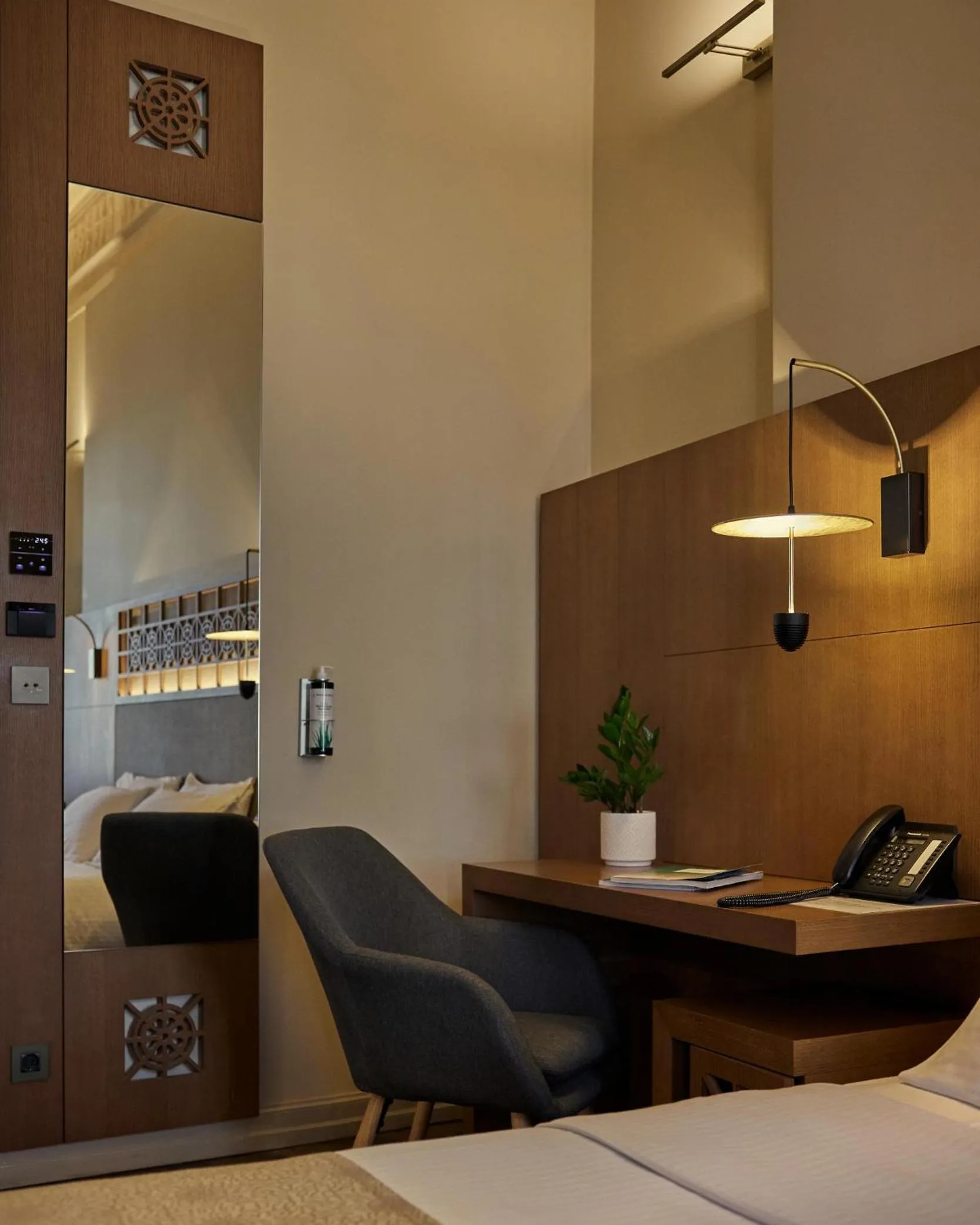 hair dresser in Athens 1890 Hotel & Spa