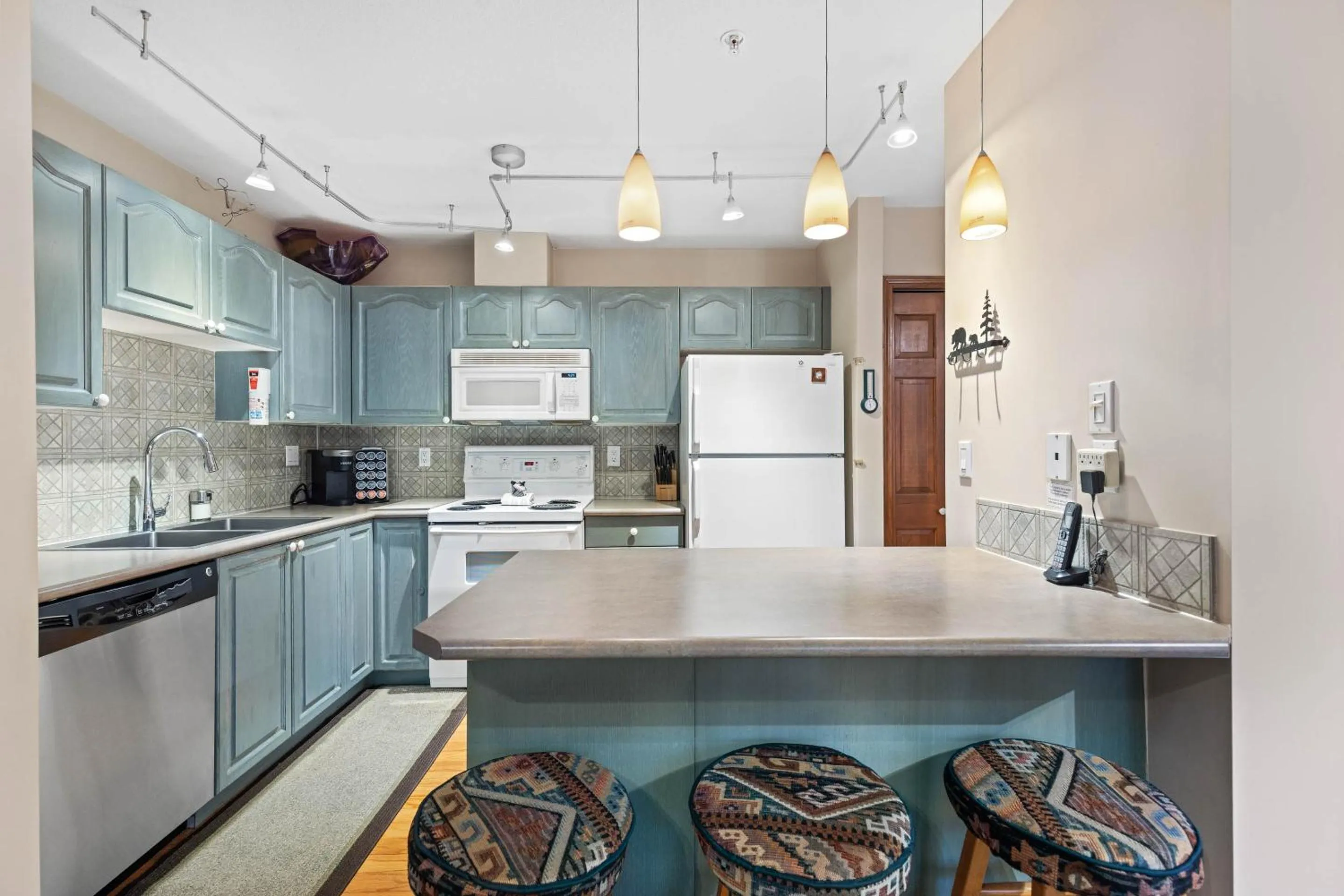 Stoney Creek Sunpath by Whistler Premier