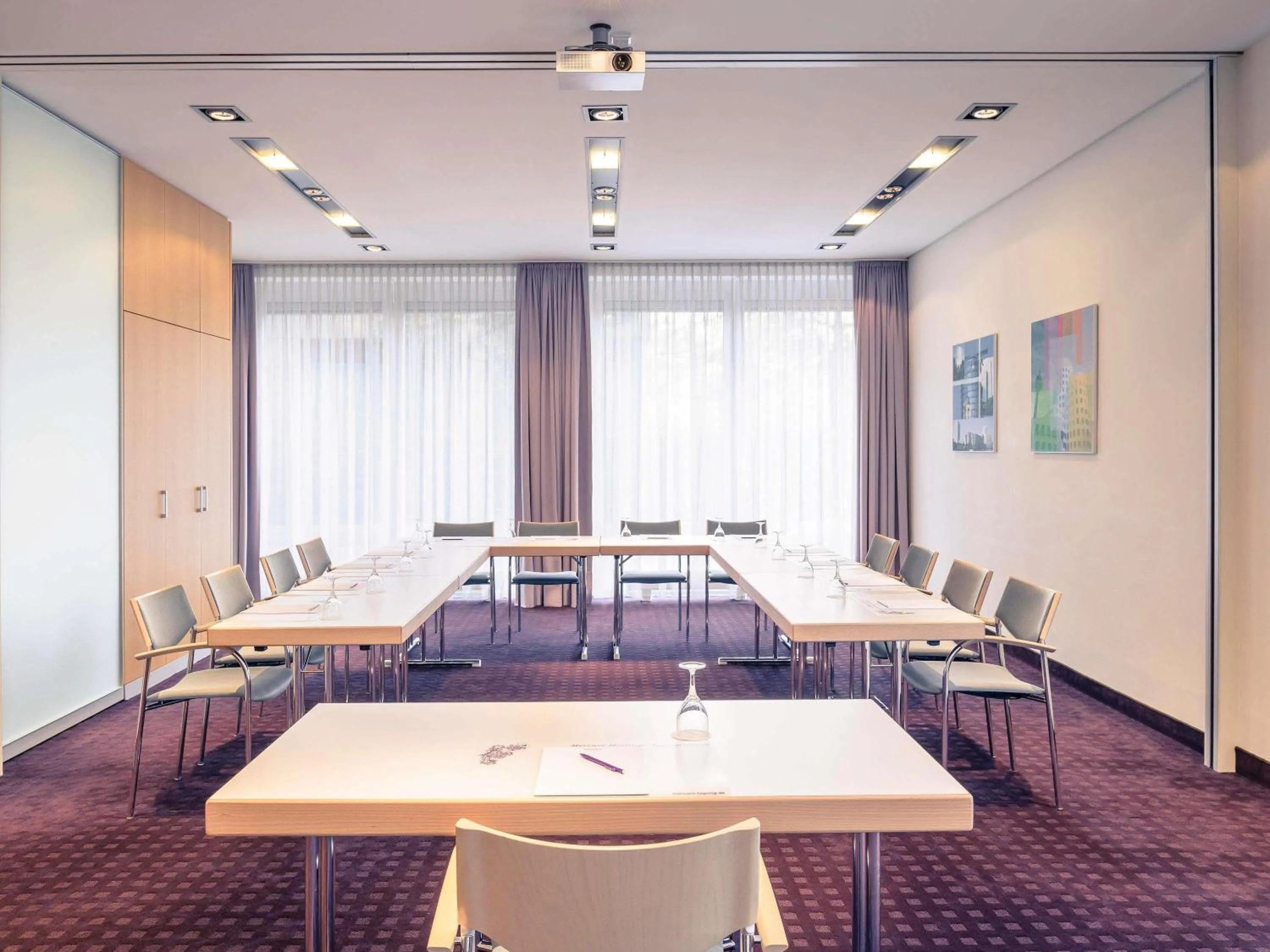 Meeting/conference room in Mercure Hotel Düsseldorf City Nord