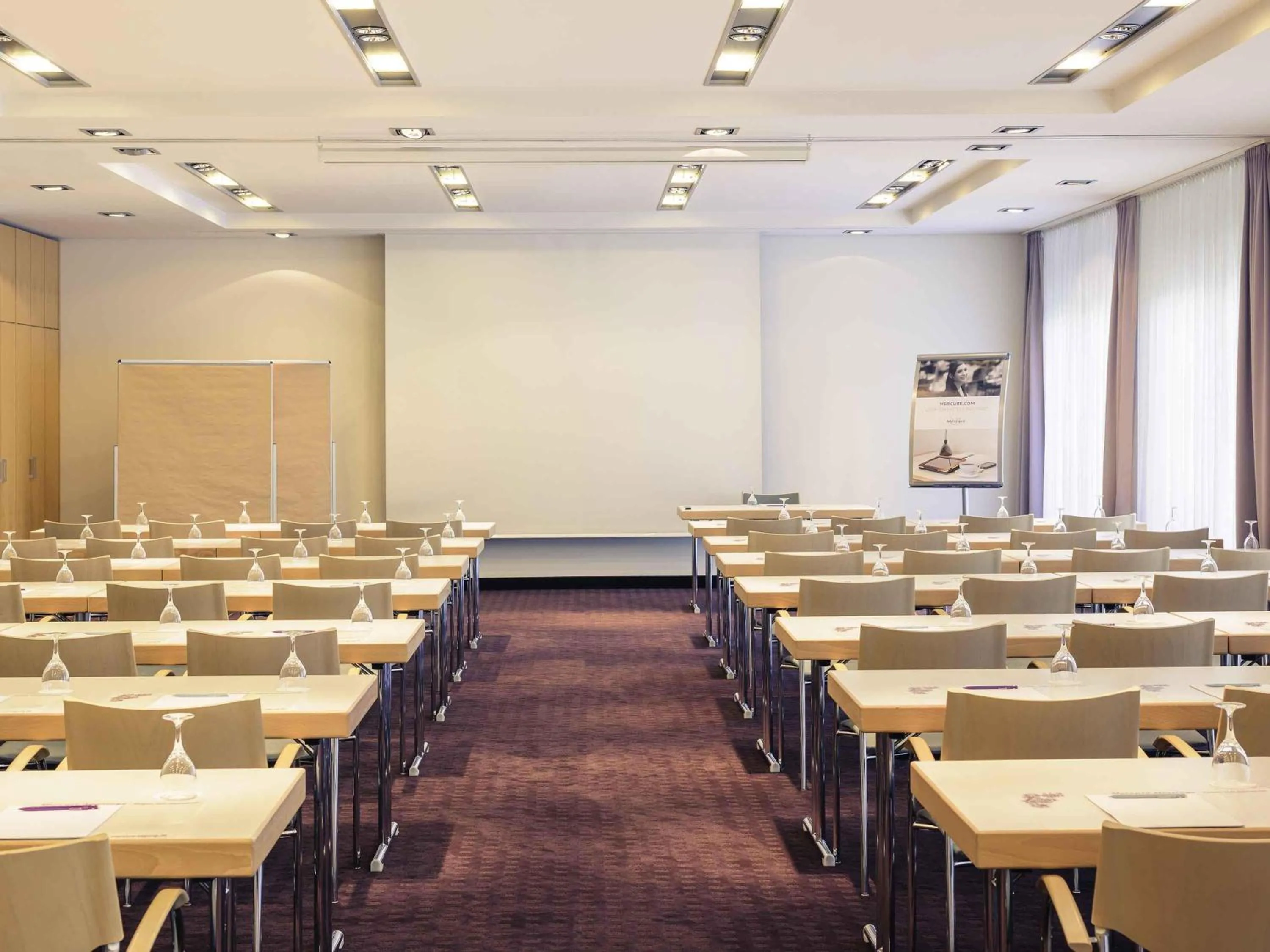 Meeting/conference room in Mercure Hotel Düsseldorf City Nord