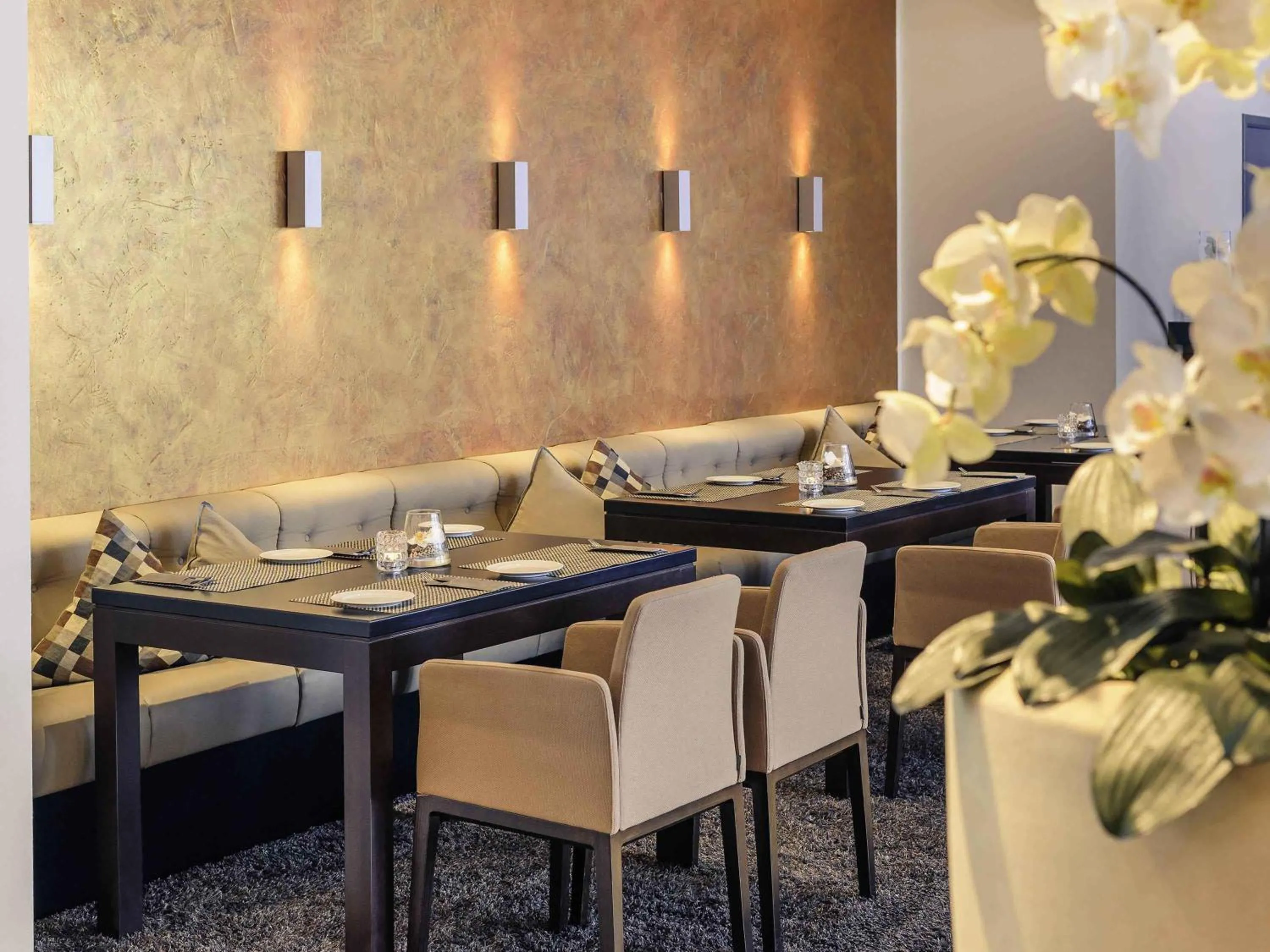 Restaurant/places to eat in Mercure Hotel Düsseldorf City Nord