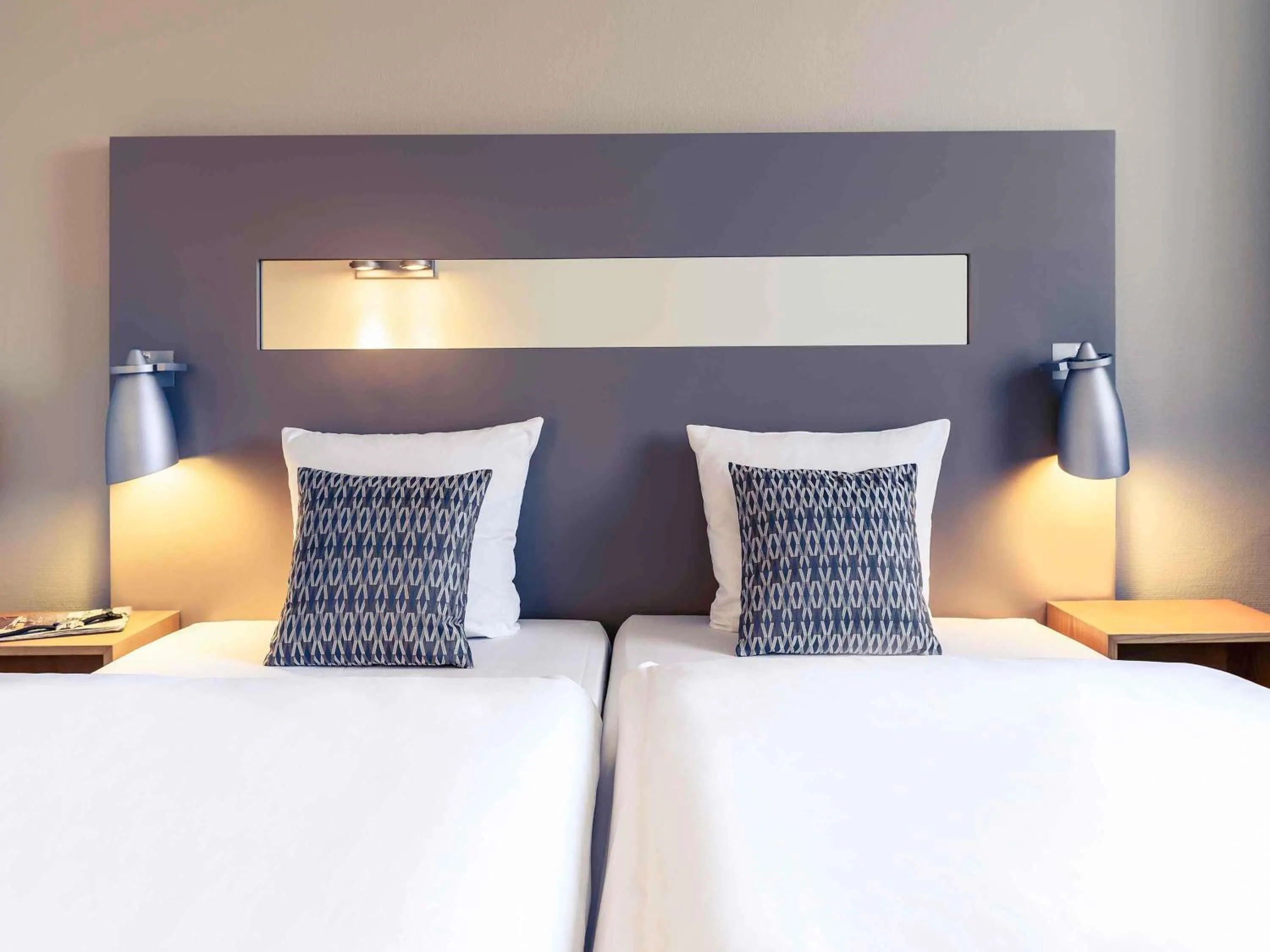 Bedroom, Bed in Mercure Hotel Düsseldorf City Nord