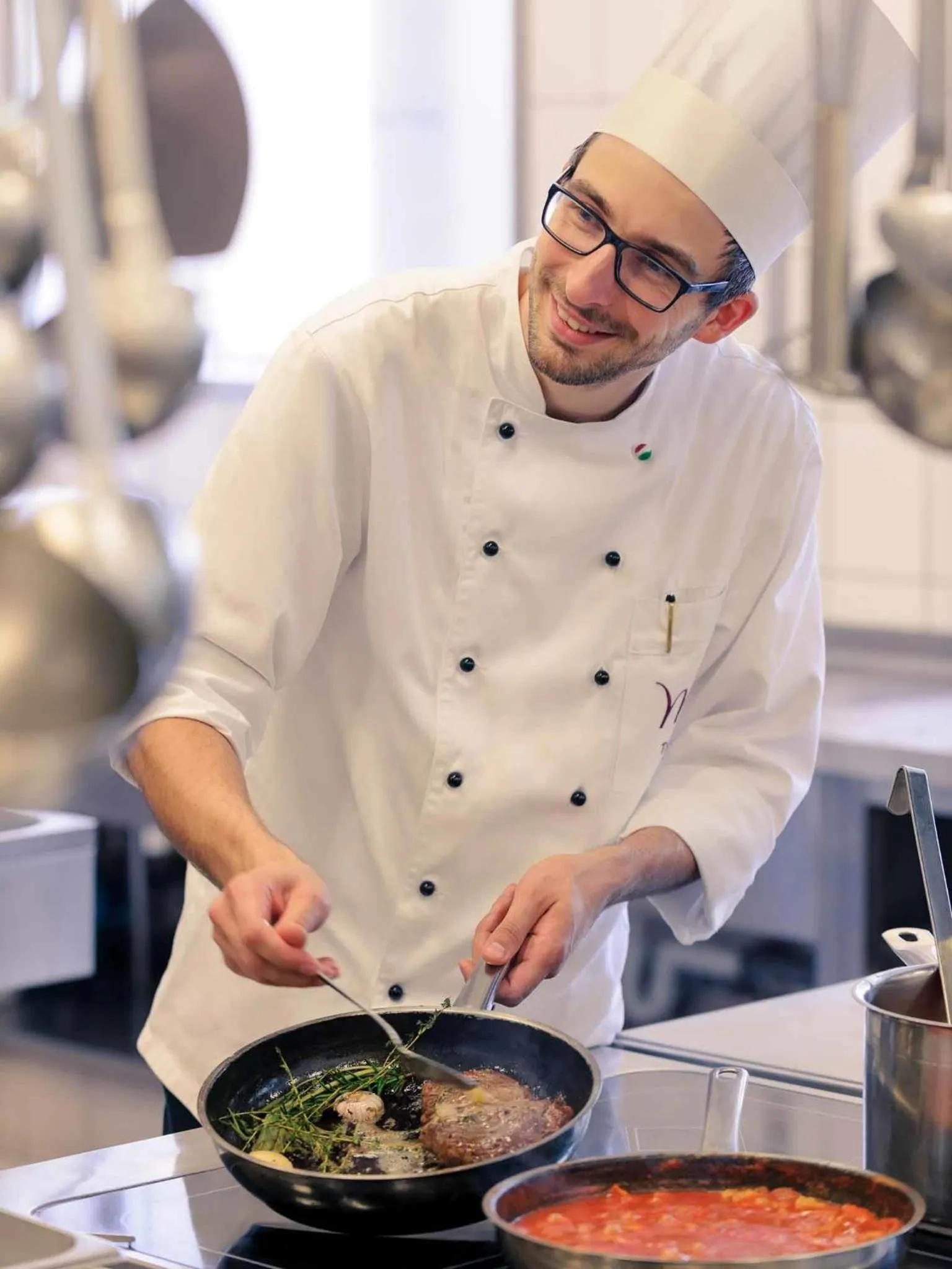 Restaurant/places to eat in Mercure Hotel Düsseldorf City Nord