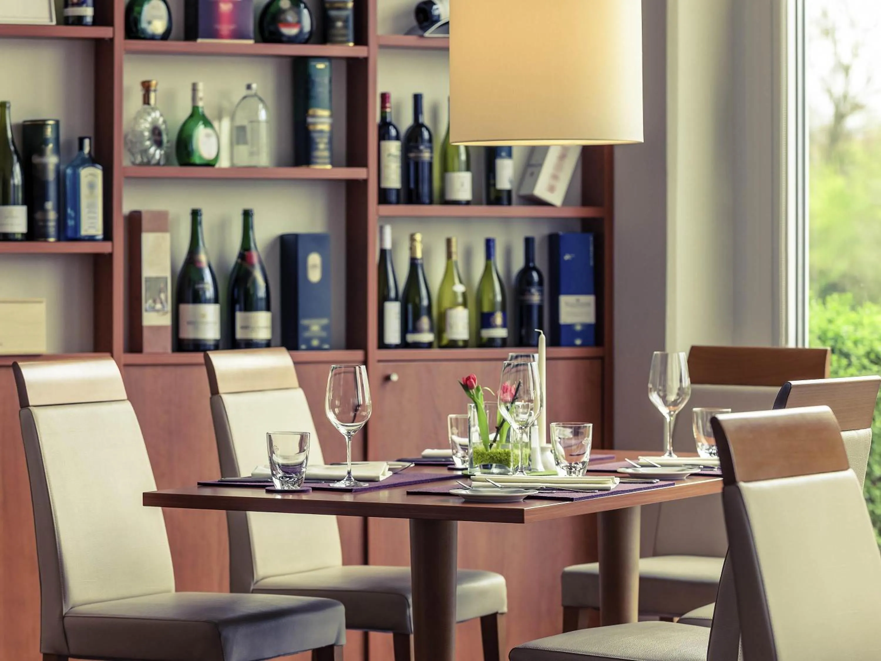 Restaurant/places to eat in Mercure Hotel Schweinfurt Maininsel