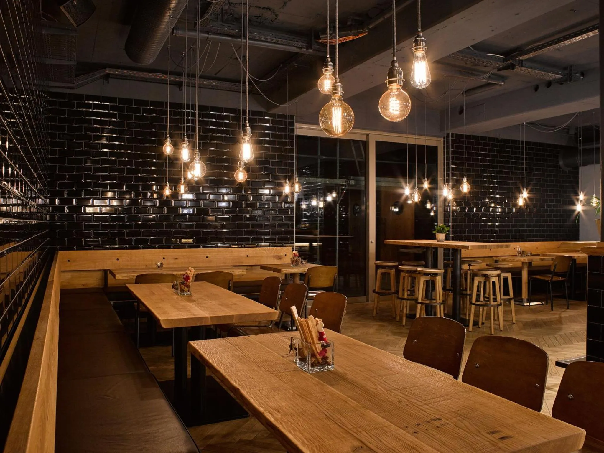 Restaurant/places to eat in Hotel Königshof