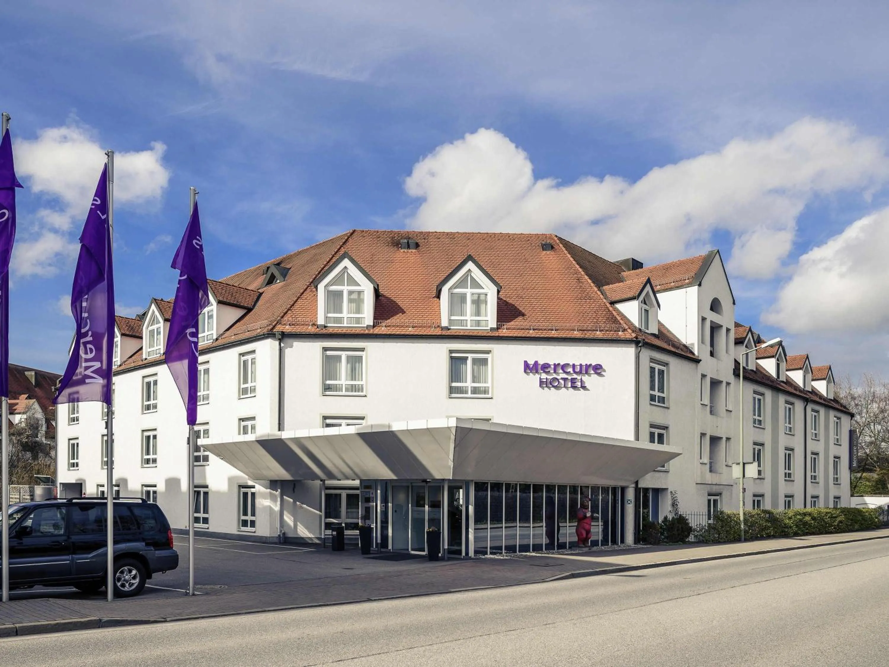 Property building in Mercure Hotel München Airport Freising