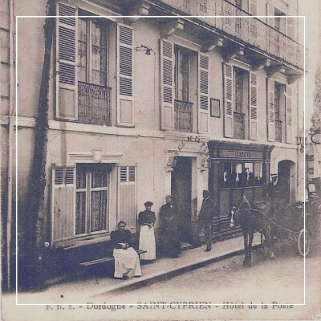 Property building in Hôtel-Restaurant des Augustins