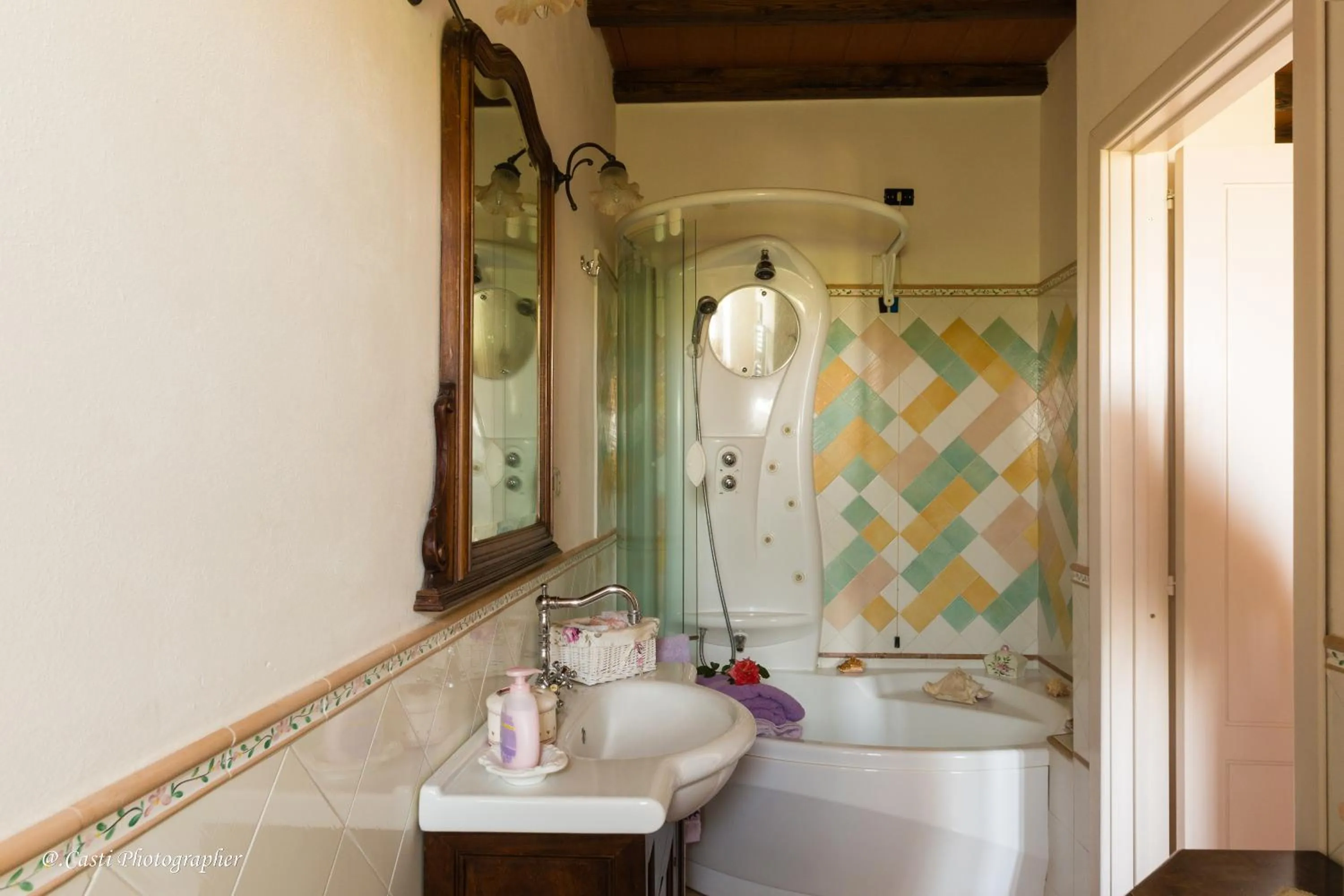 Bathroom, Bed in Il Casale Del Sogno