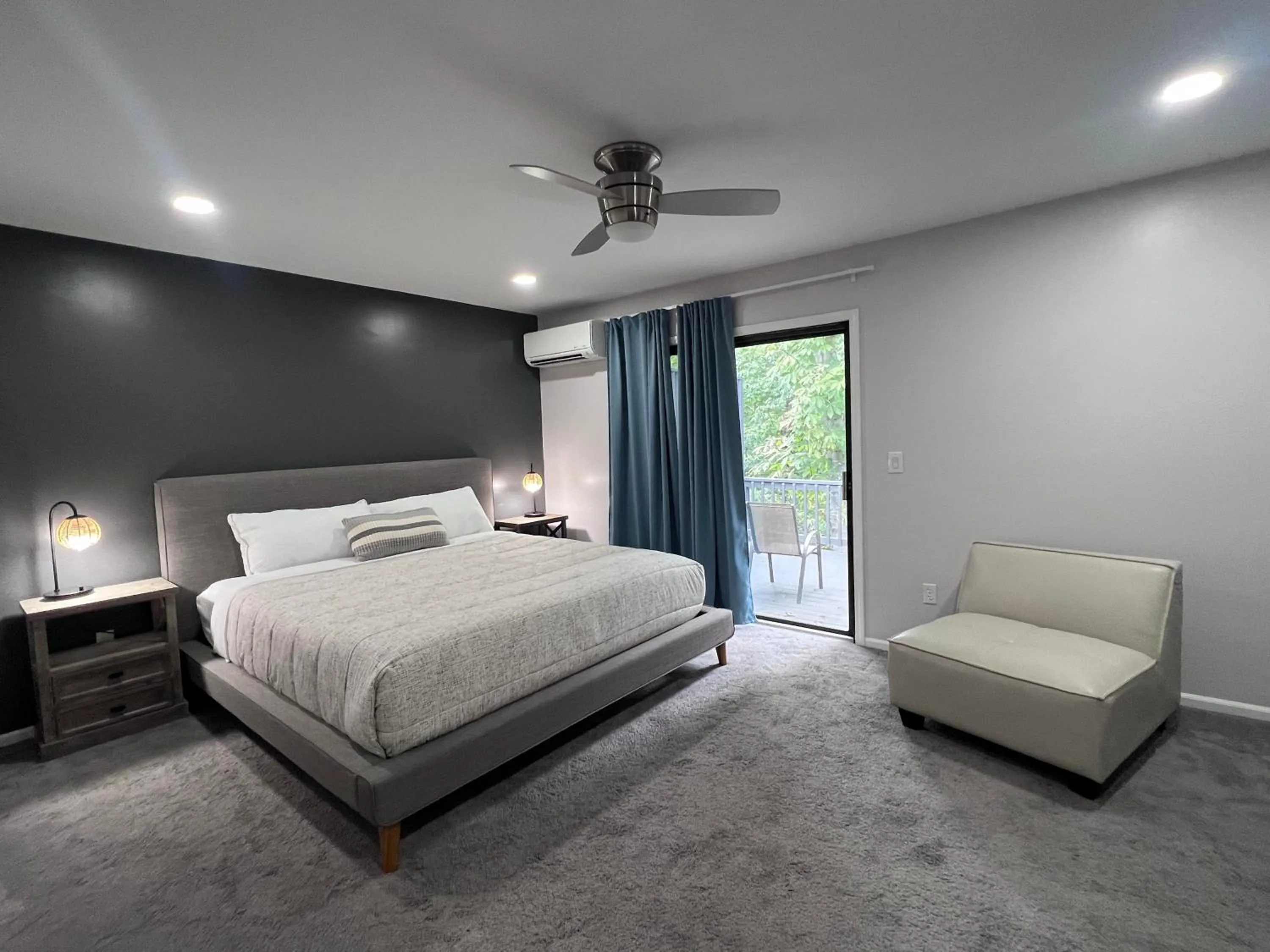 Bed in Veda Inn & Cottages