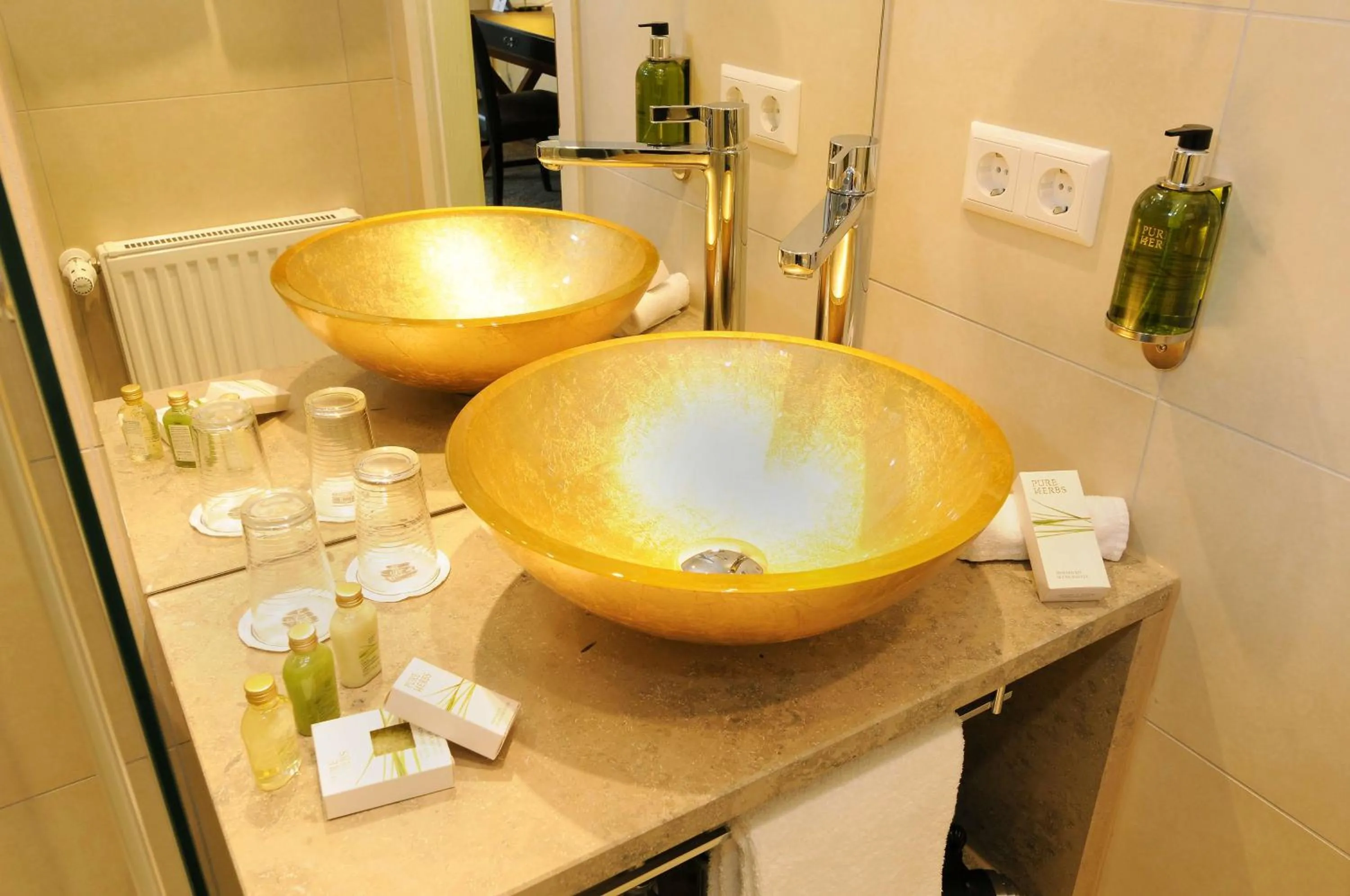 Bathroom in SCOTTY & EMILY Hotel Ulm