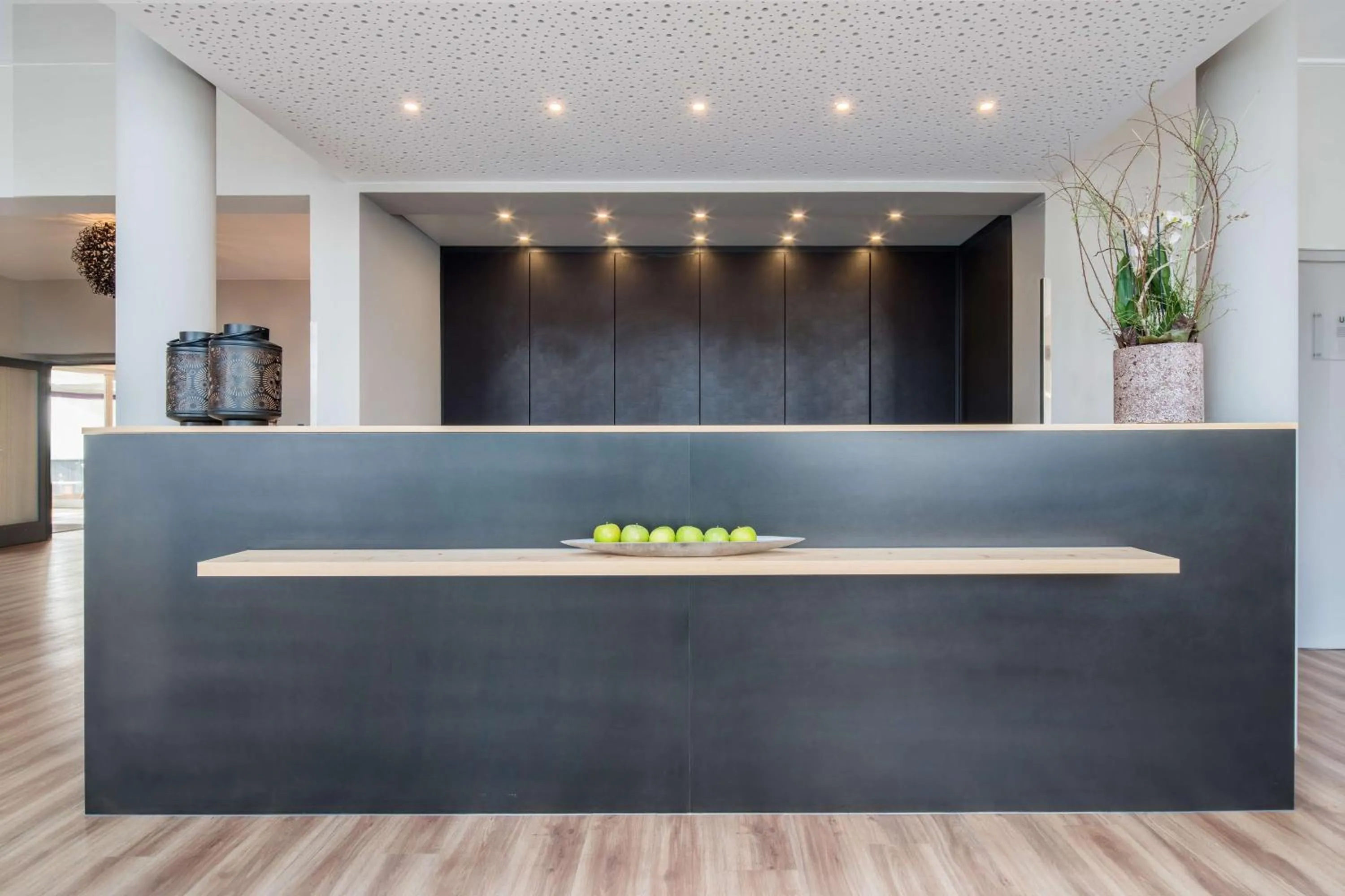 Lobby or reception in SCOTTY & EMILY Hotel Ulm