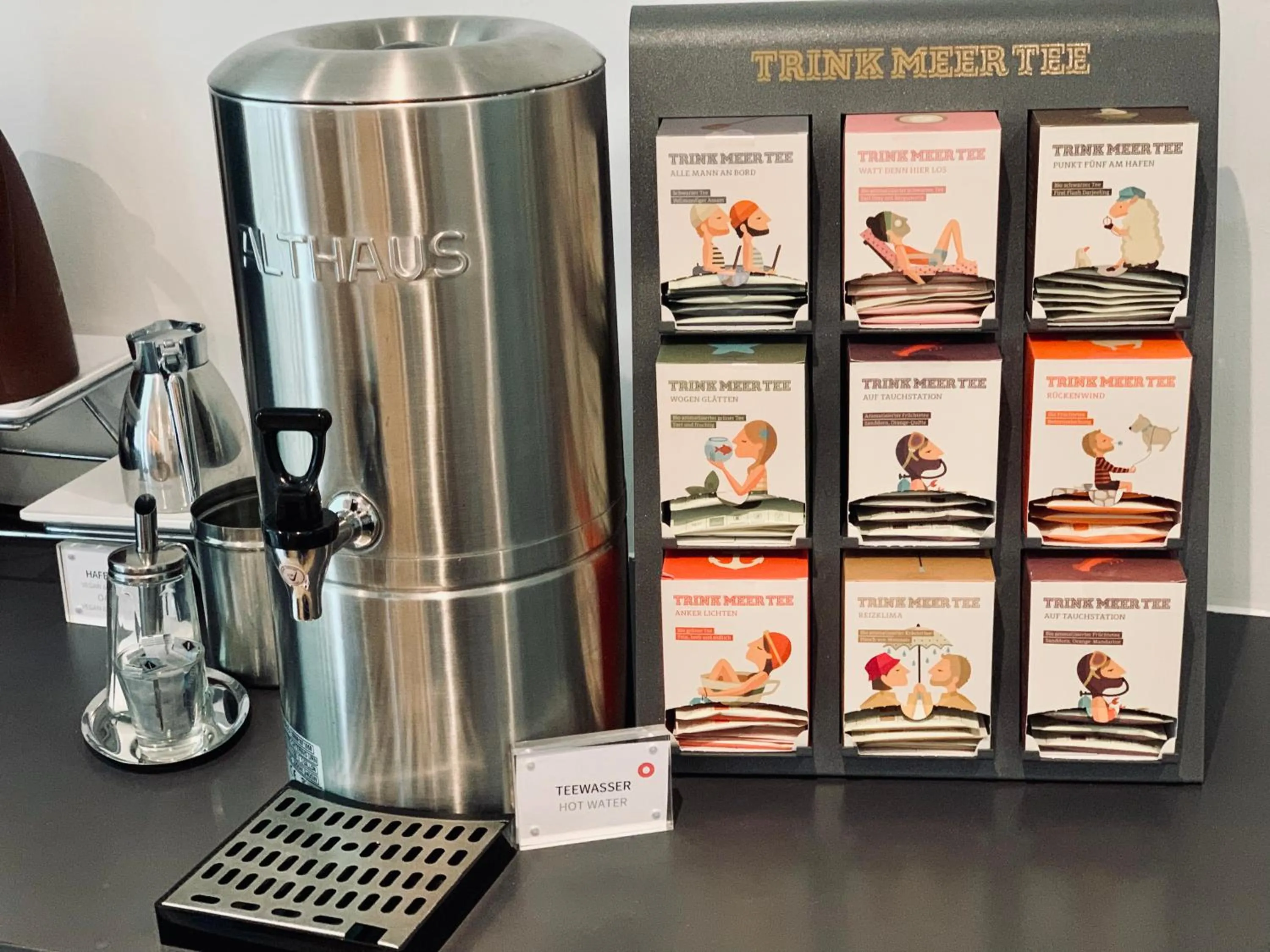 Buffet breakfast in SCOTTY & EMILY Hotel Ulm