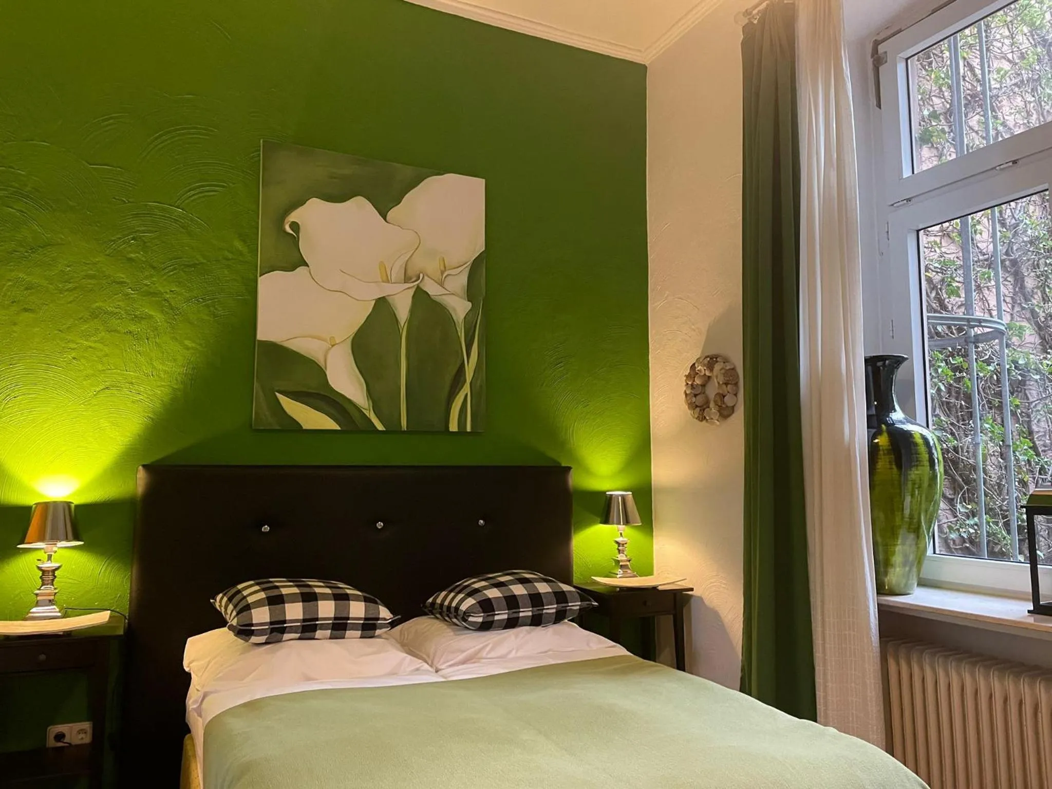 Bed in Hotel Am Volksgarten