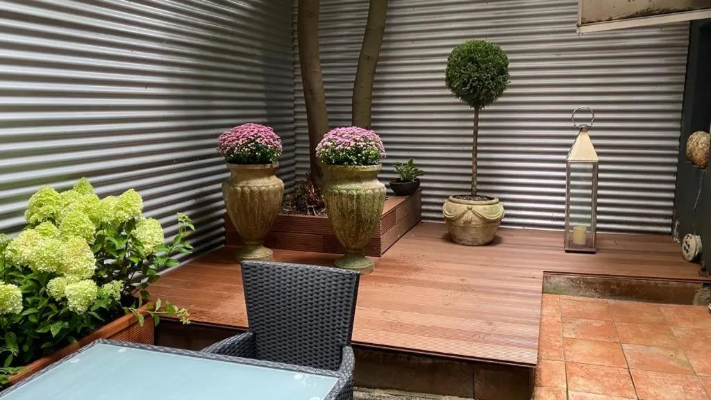 Garden view in Hotel Am Volksgarten