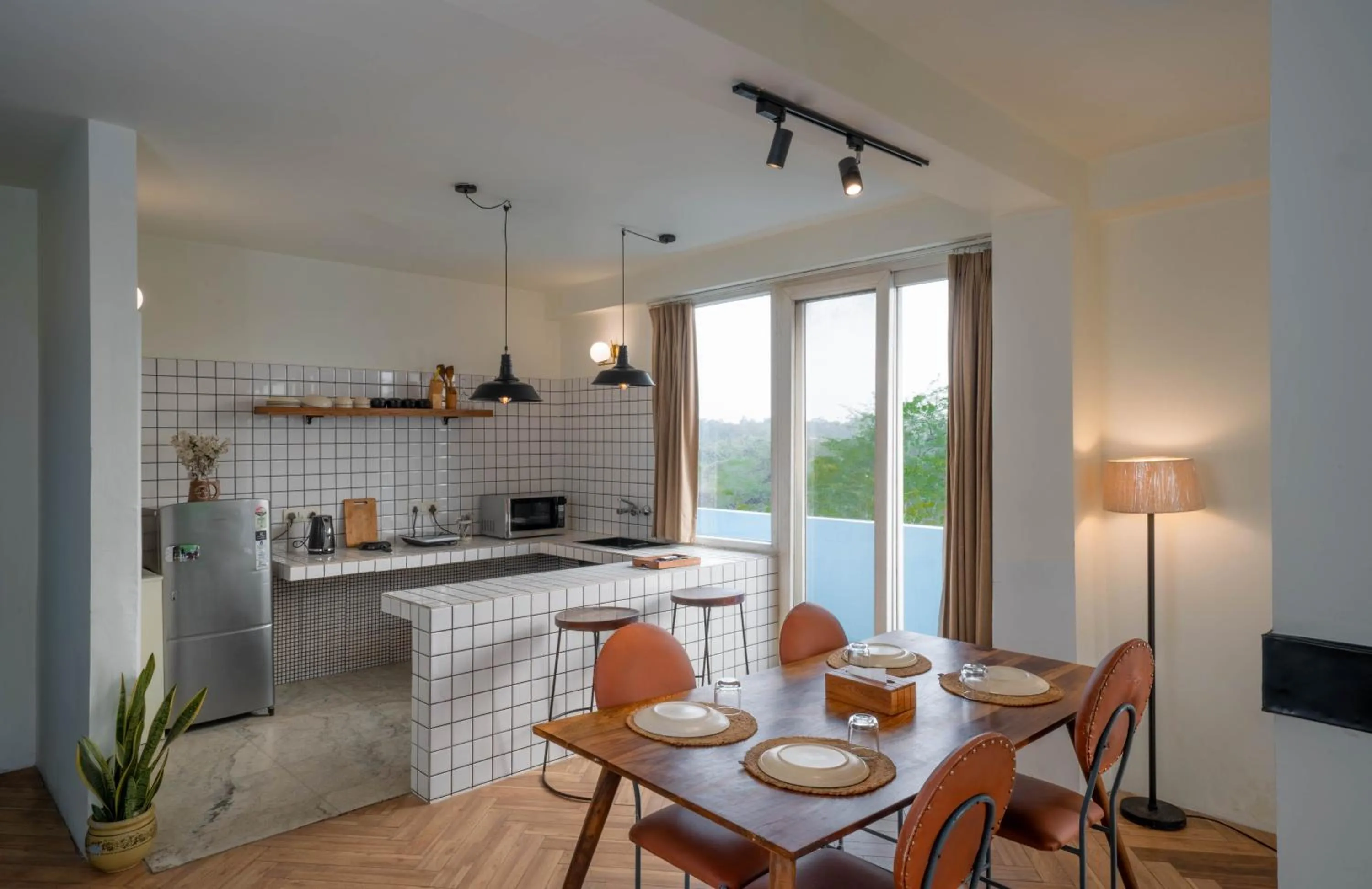 Dining area in Minimalist Poshtel & Suites