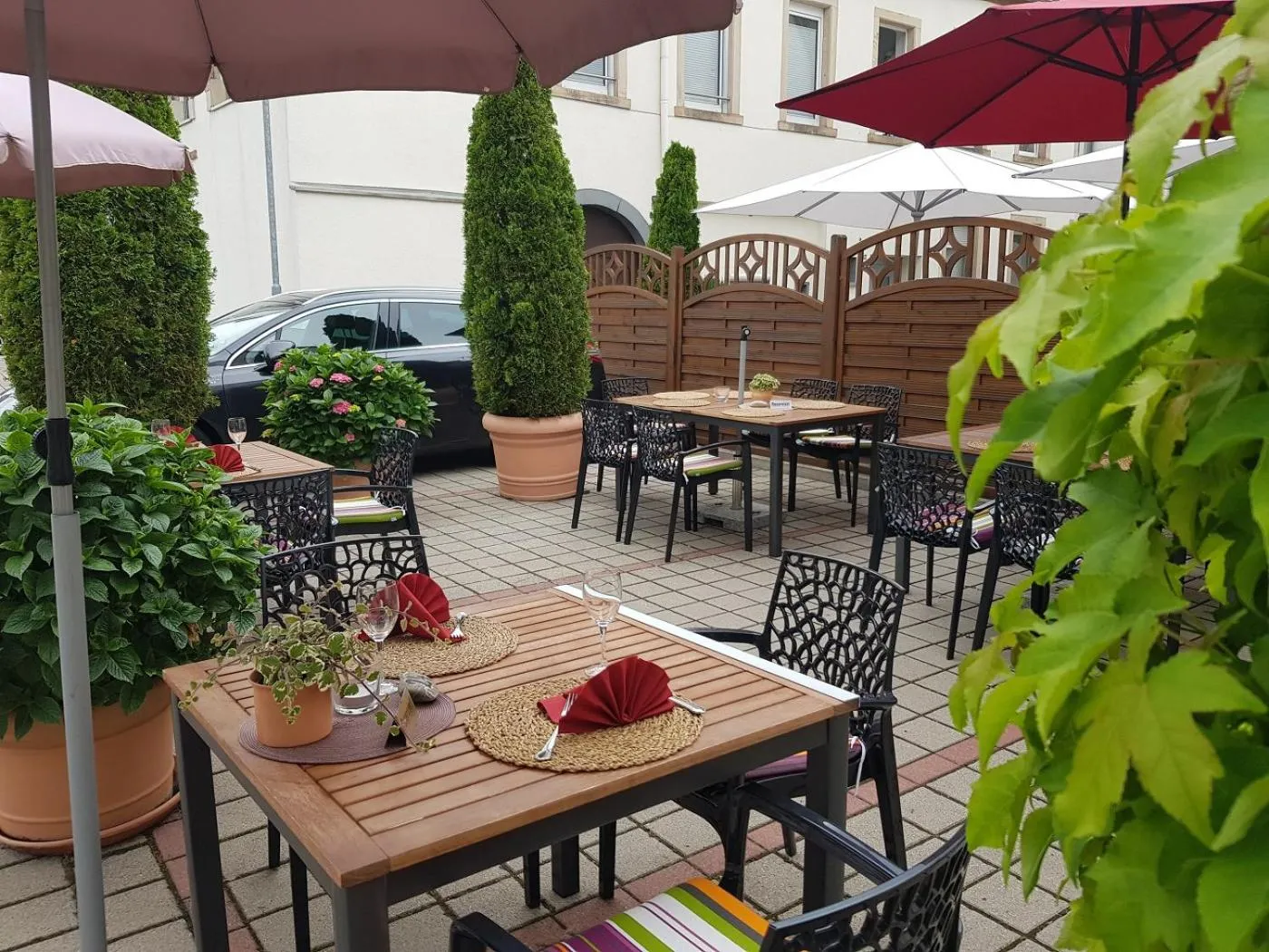 Garden in Hotel-Restaurant Pfälzer Hof