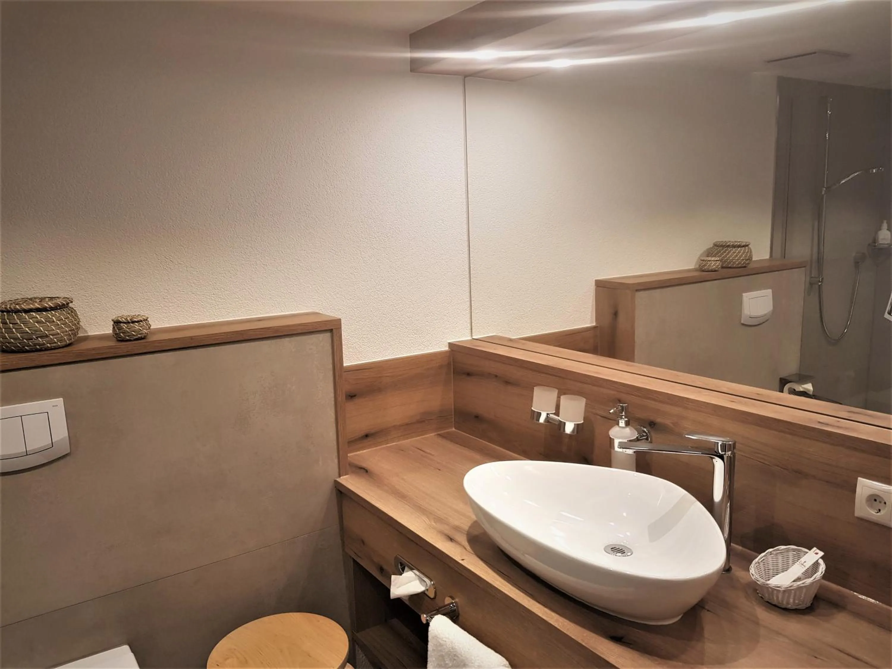 Bathroom in Hotel-Restaurant Pfälzer Hof