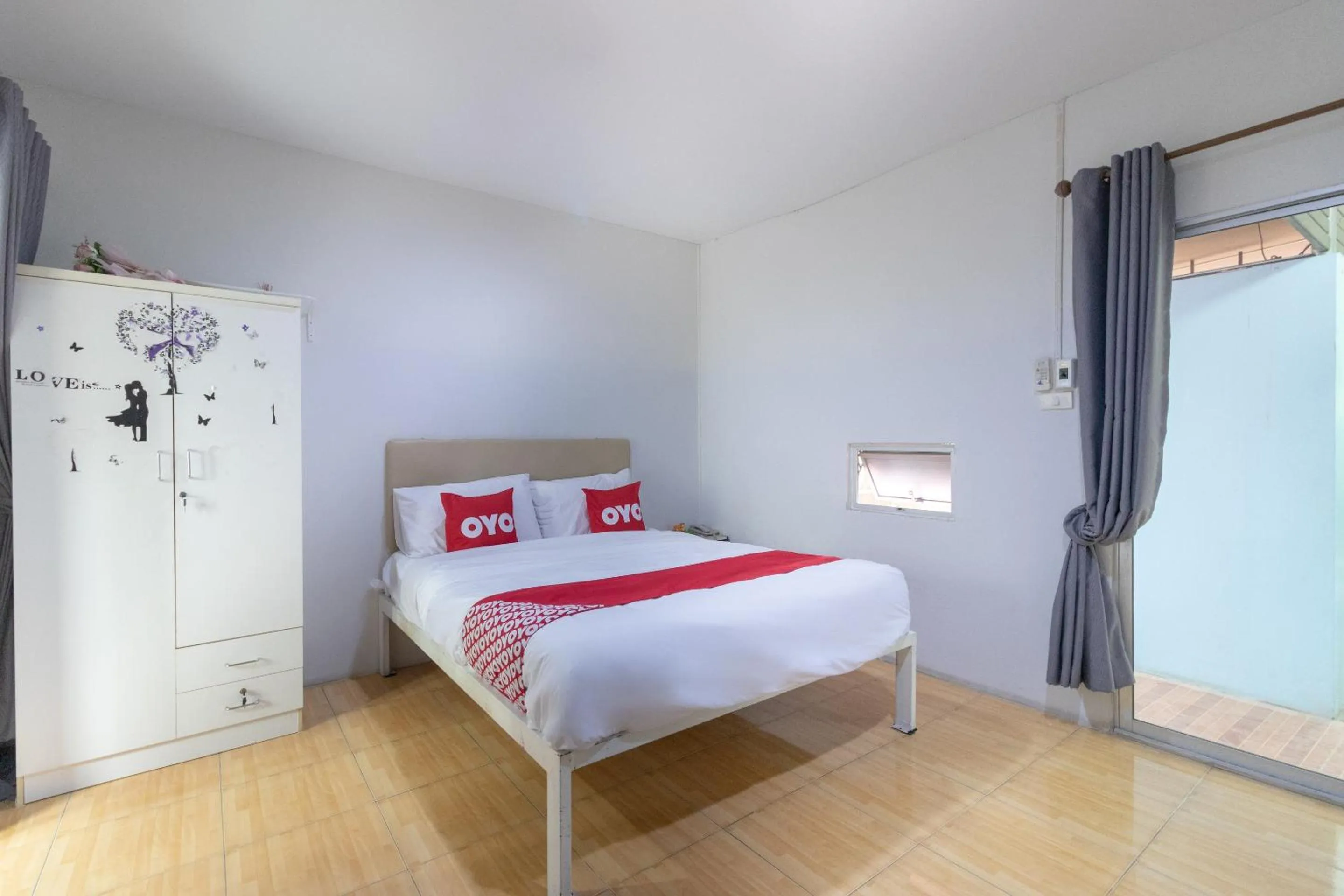 Bedroom, Bed in OYO 644 Pong Pai House