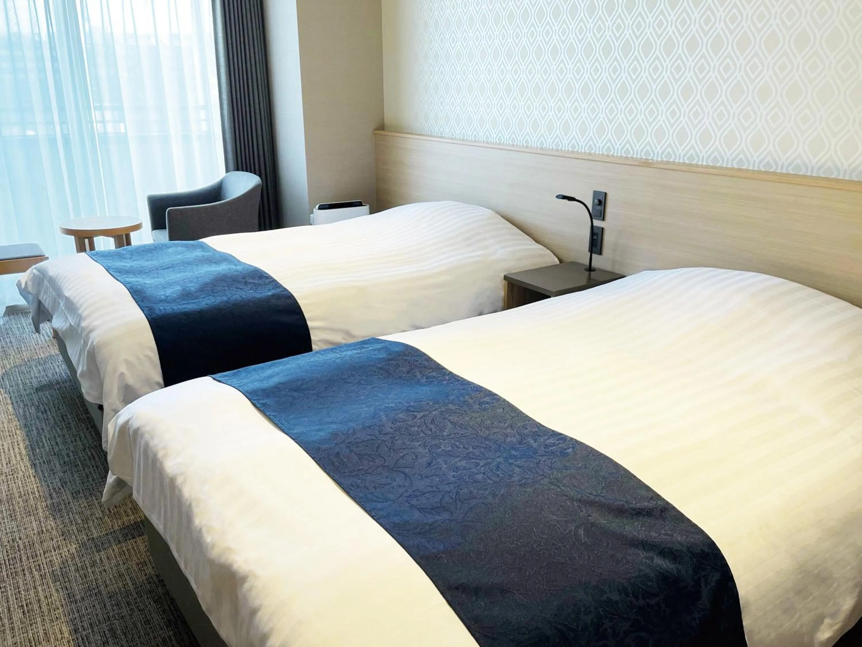 Photo of the whole room, Bed in Hotel Abest Grande Takatsuki