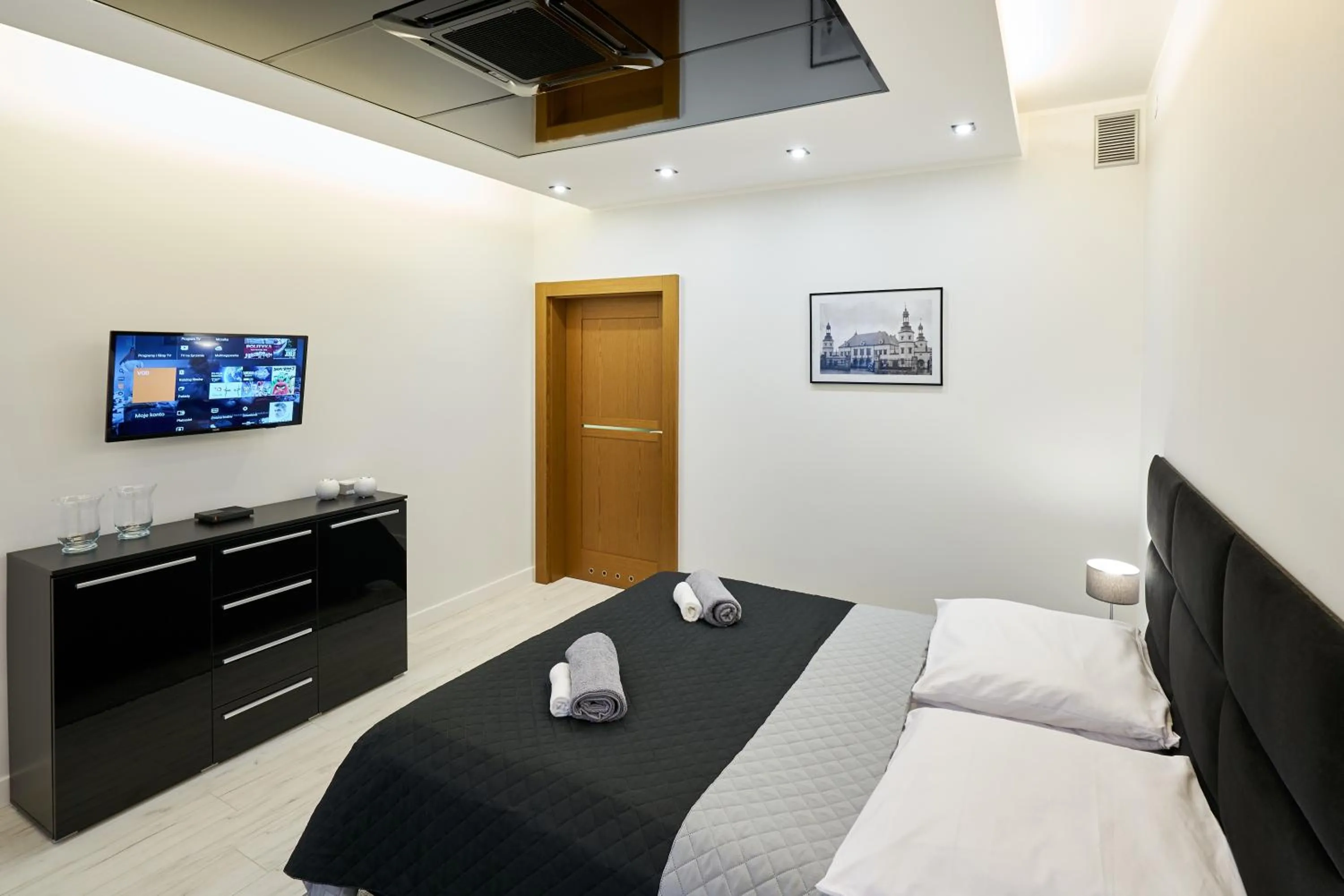 Bedroom, Bed in Prestige Apartamenty VINCI Centrum