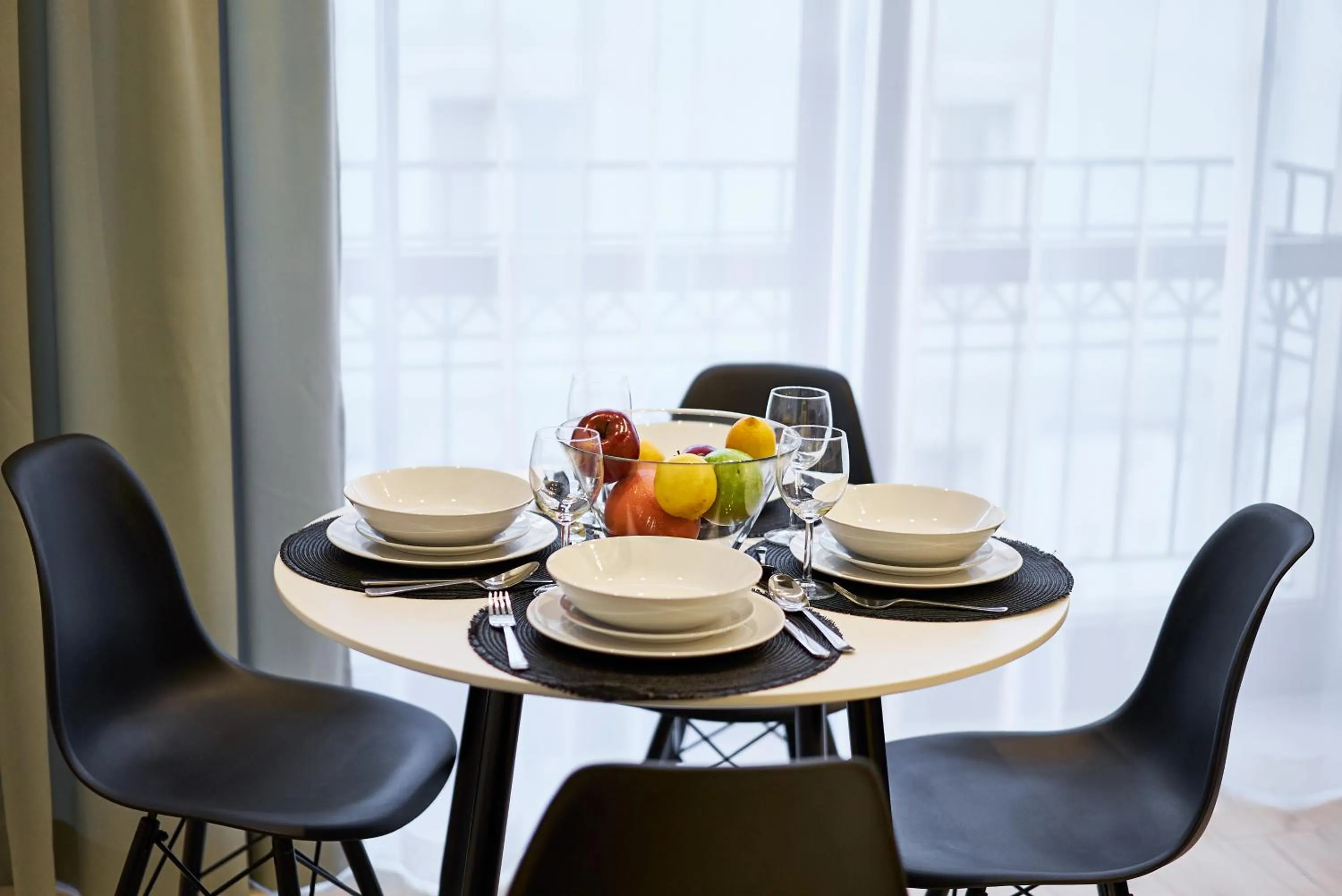 Dining area in Prestige Apartamenty VINCI Centrum