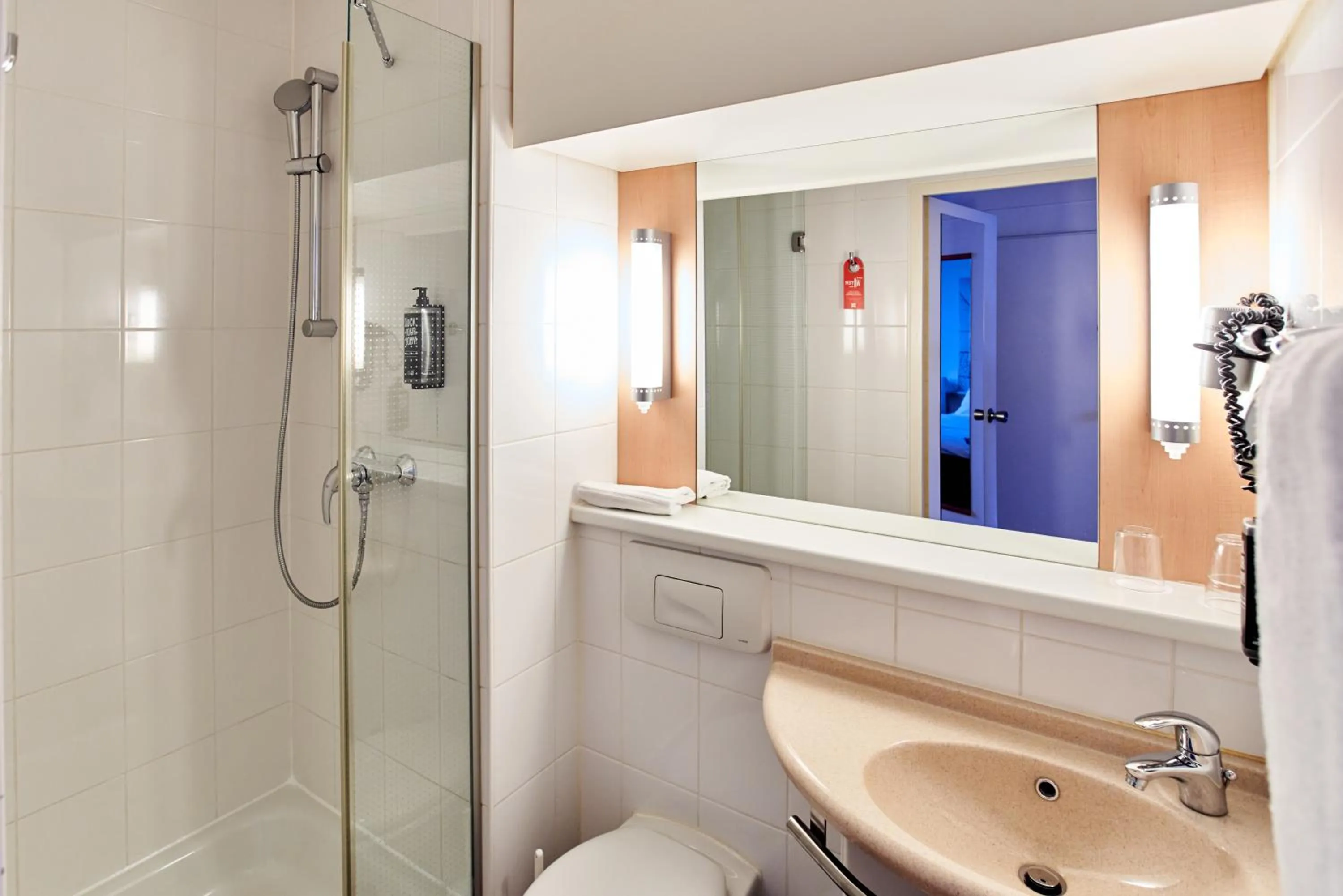 Shower in ibis Koblenz City