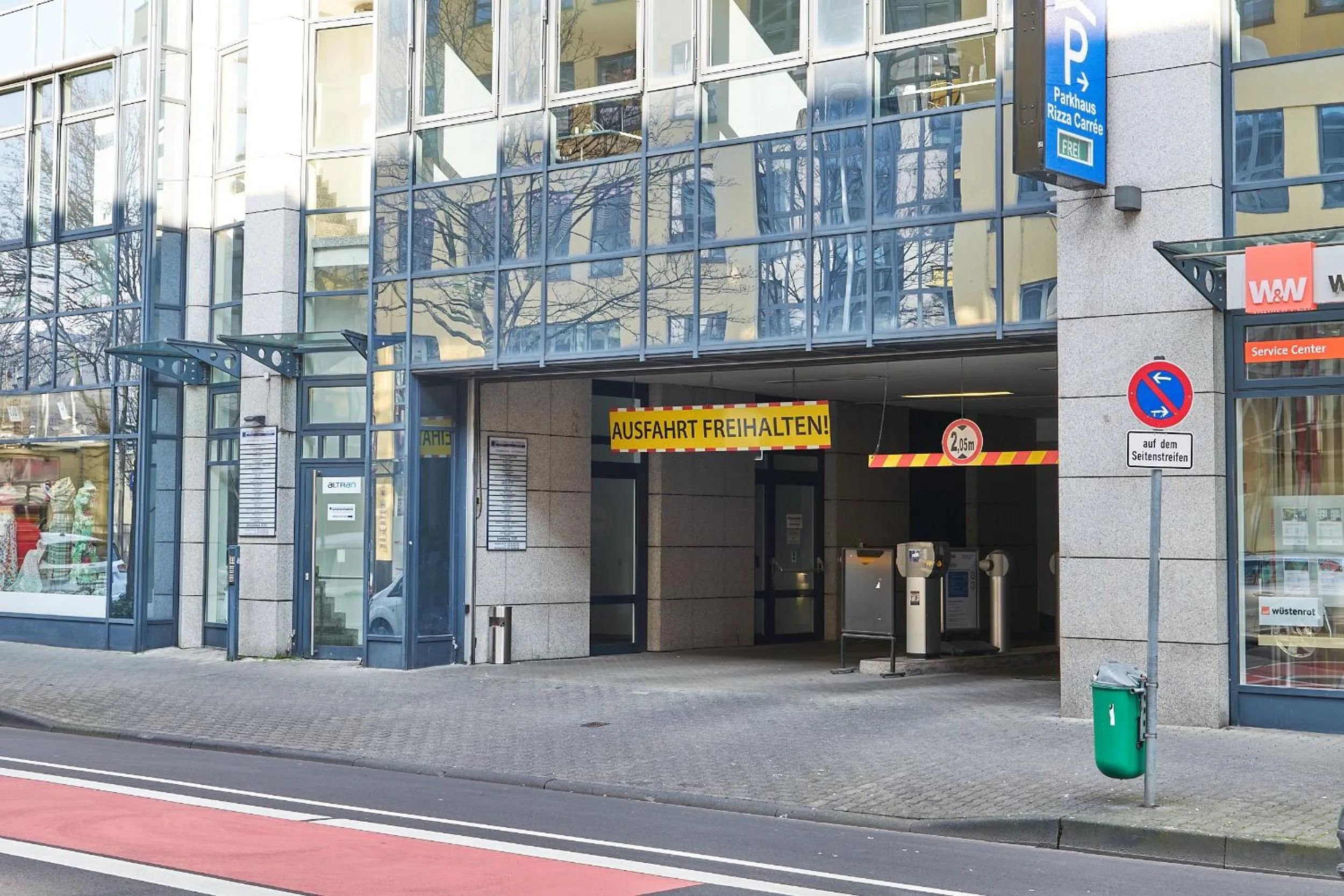 Parking in ibis Koblenz City