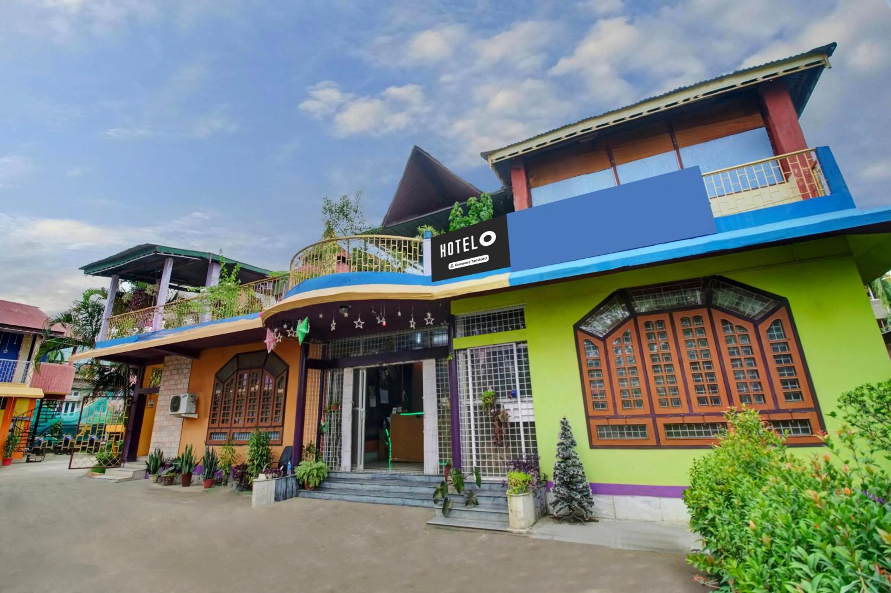 Facade/entrance in Super Hotel O Gorchuk Guwahati