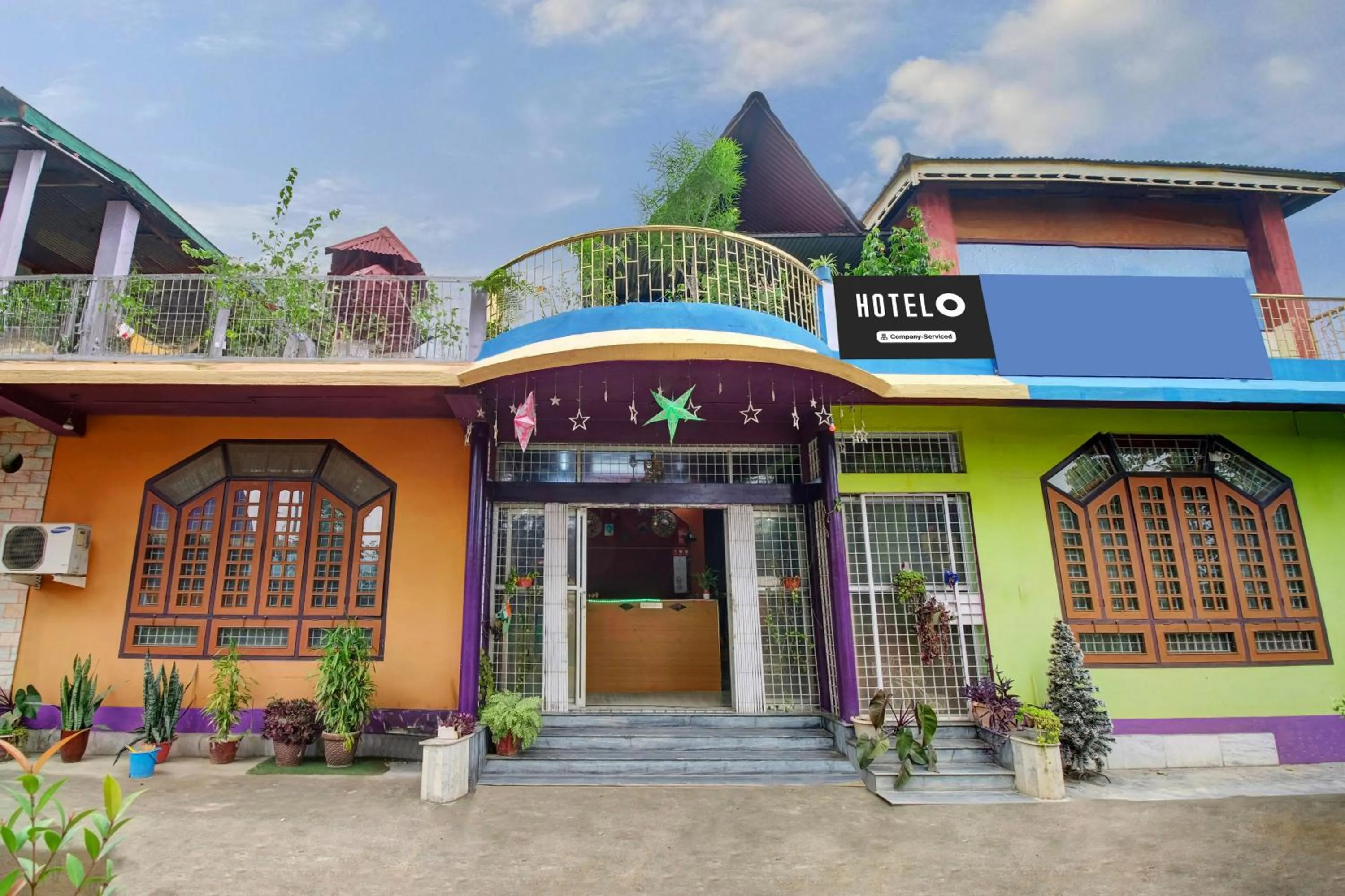 Facade/entrance in Super Hotel O Gorchuk Guwahati